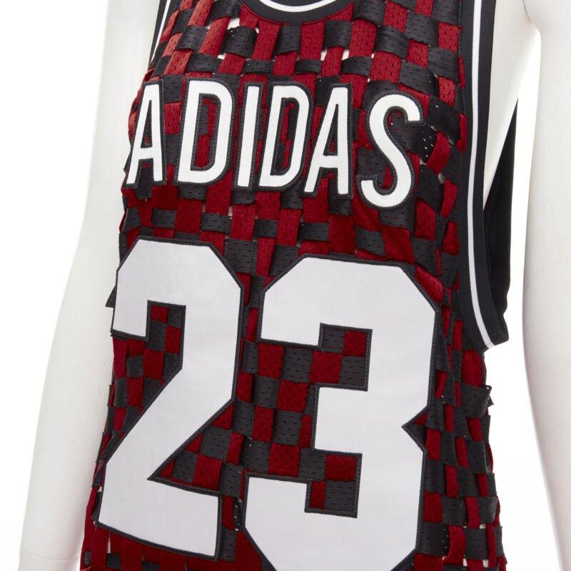 raro JEREMY SCOTT ADIDAS 23 negro rojo deconstruido tejido camiseta de baloncesto XS 3