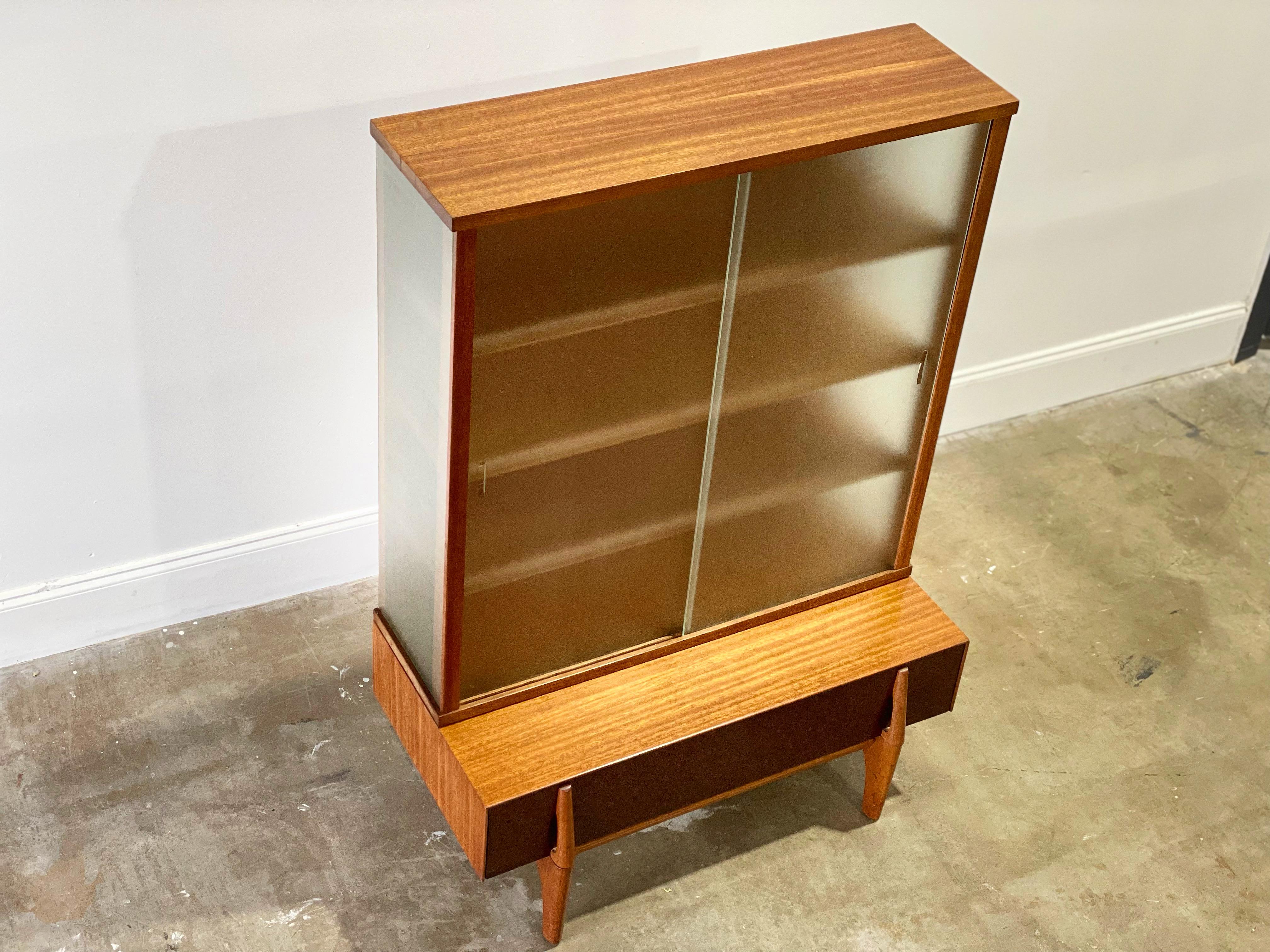 American Rare John Keal for Brown Saltman Midcentury Vitrine Wall Unit Display Case