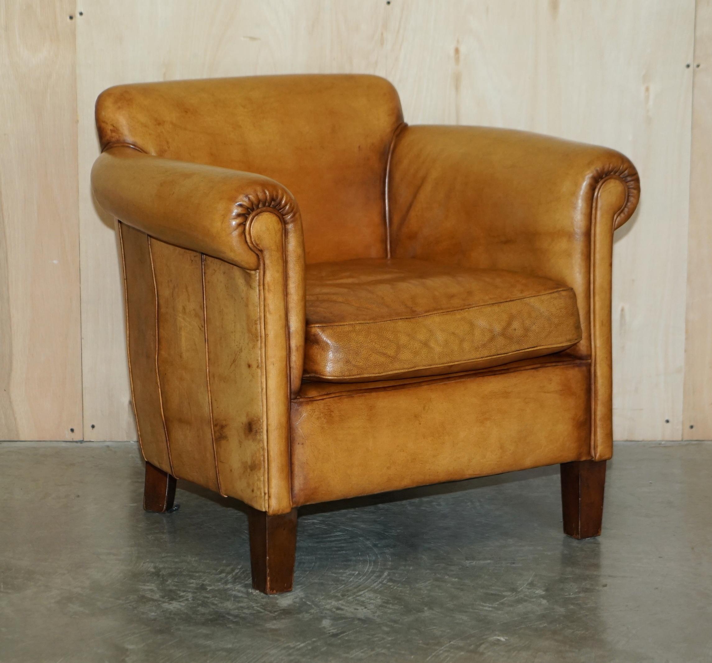 We are delighted to offer for sale this stunning John Lewis, Camford suite in heritage tan brown leather.

These are a lovely suite, super comfortable, the leather has nicely age, its heritage hide so it shows the natural patina of the leather