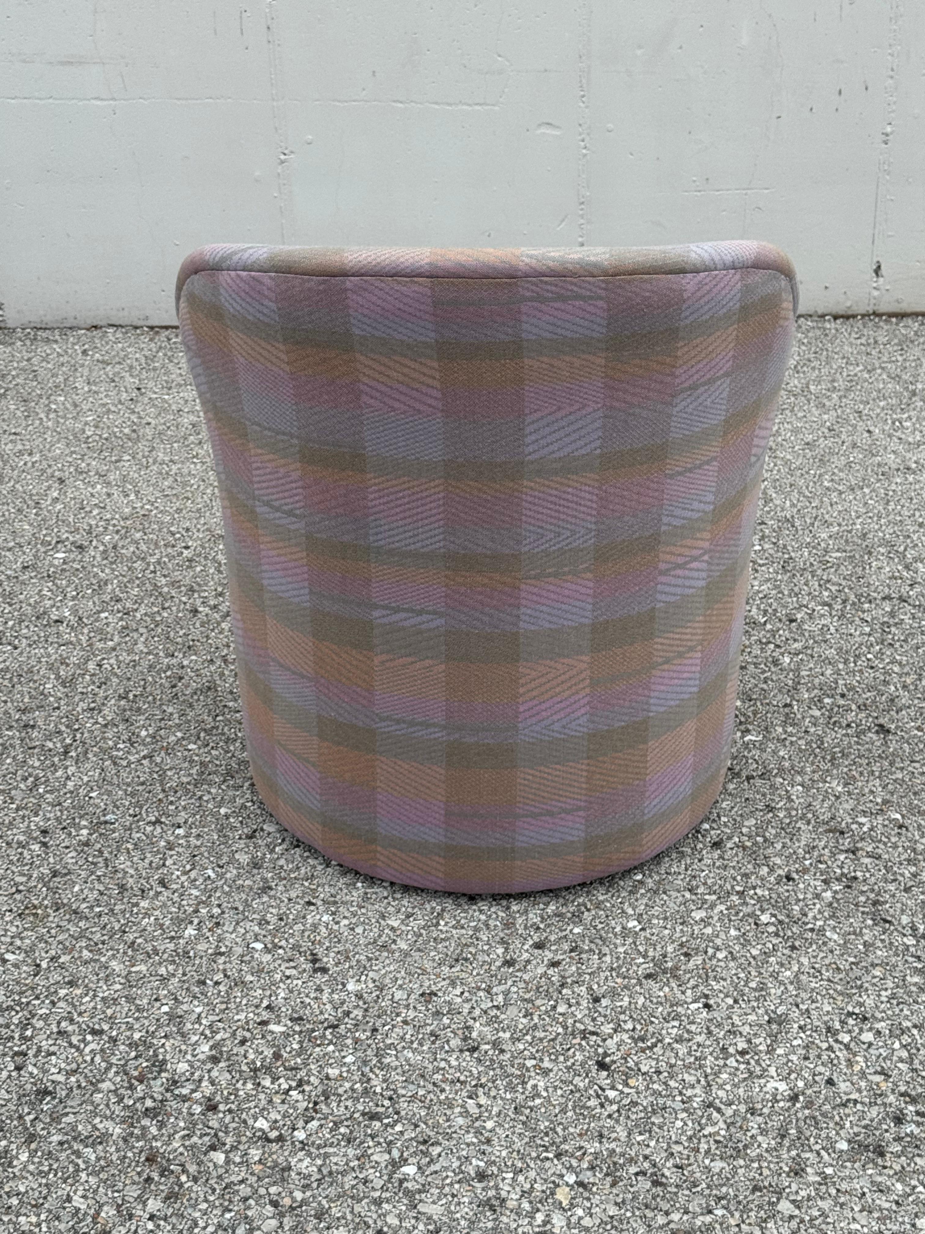 Rara poltrona/divano a petalo di John Saladino per Dunbar in Jack Lenor Larsen Plaid in vendita 6