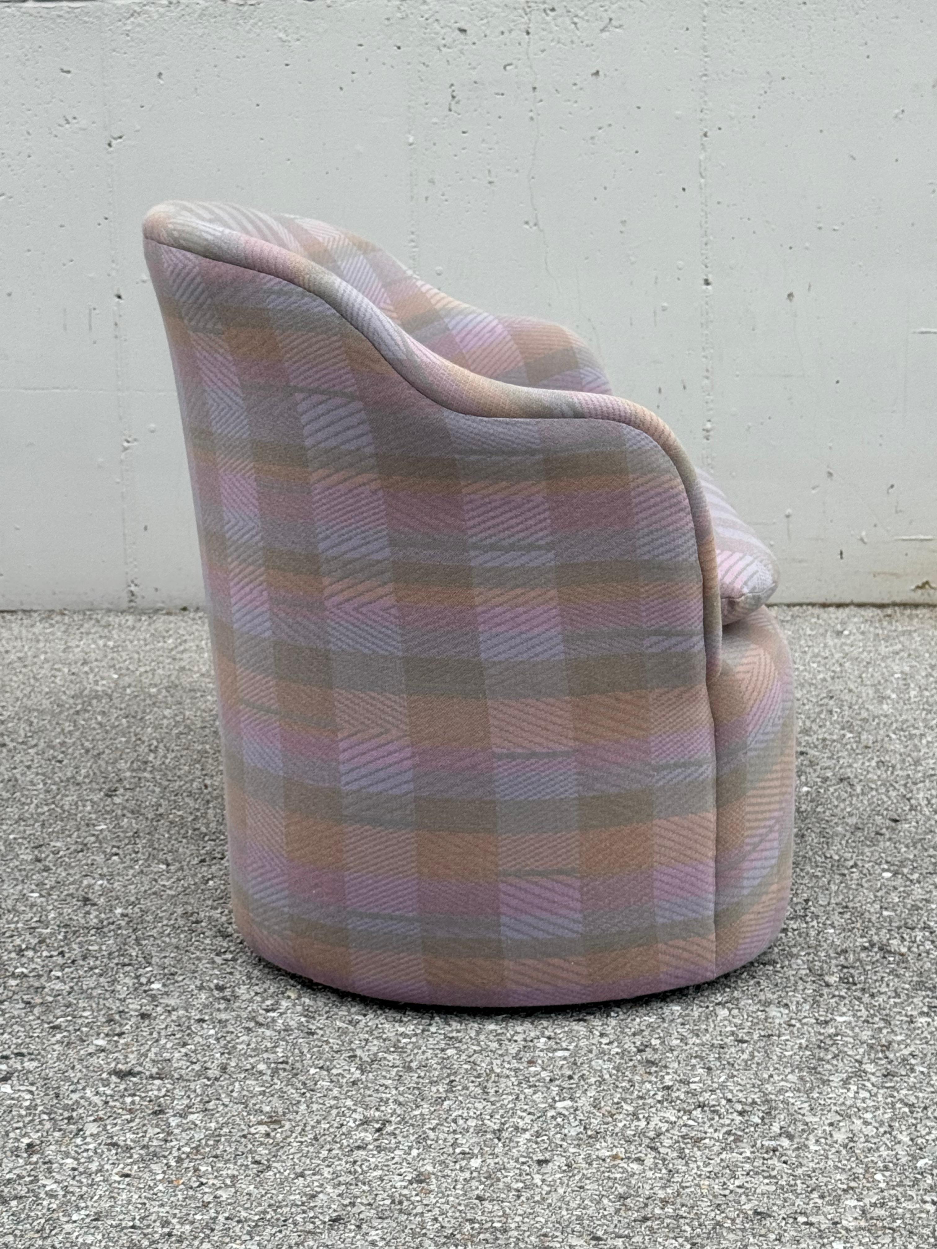 Rara poltrona/divano a petalo di John Saladino per Dunbar in Jack Lenor Larsen Plaid in vendita 8