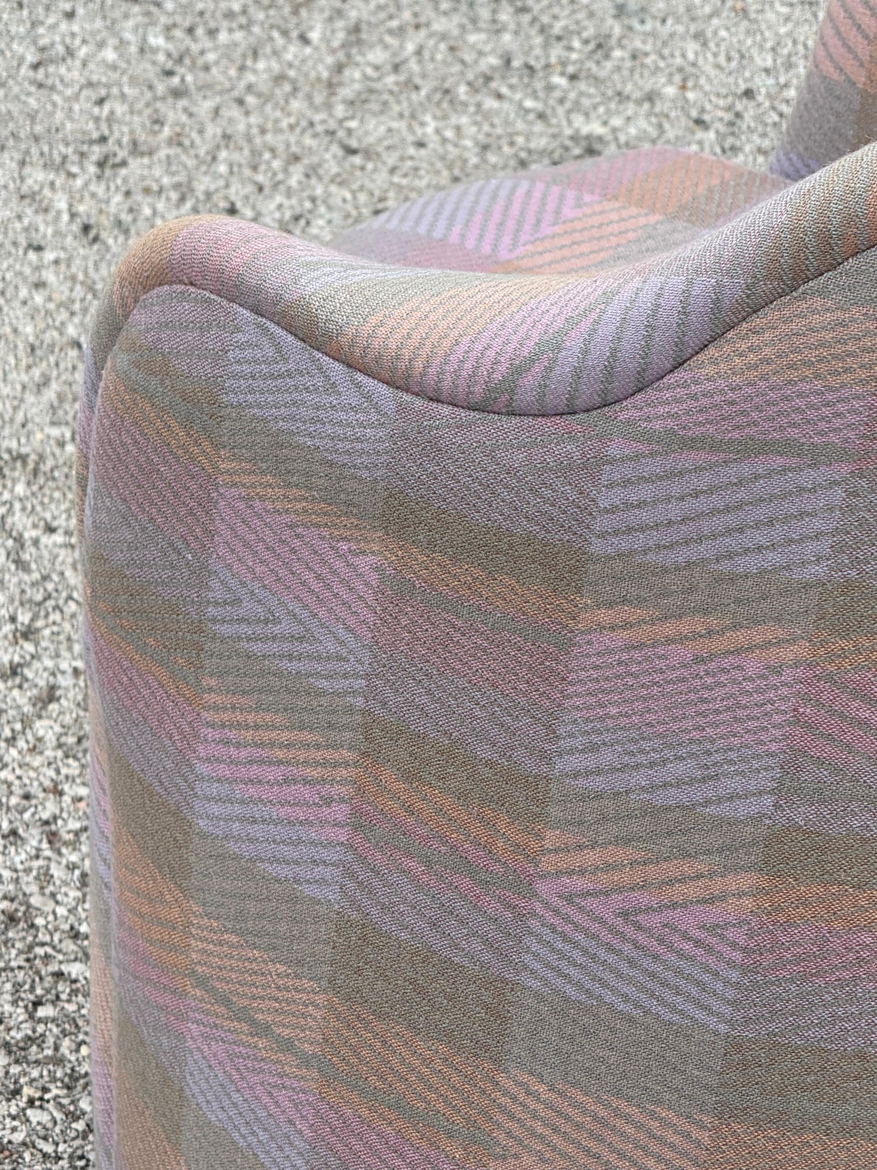 Rara poltrona/divano a petalo di John Saladino per Dunbar in Jack Lenor Larsen Plaid in vendita 9