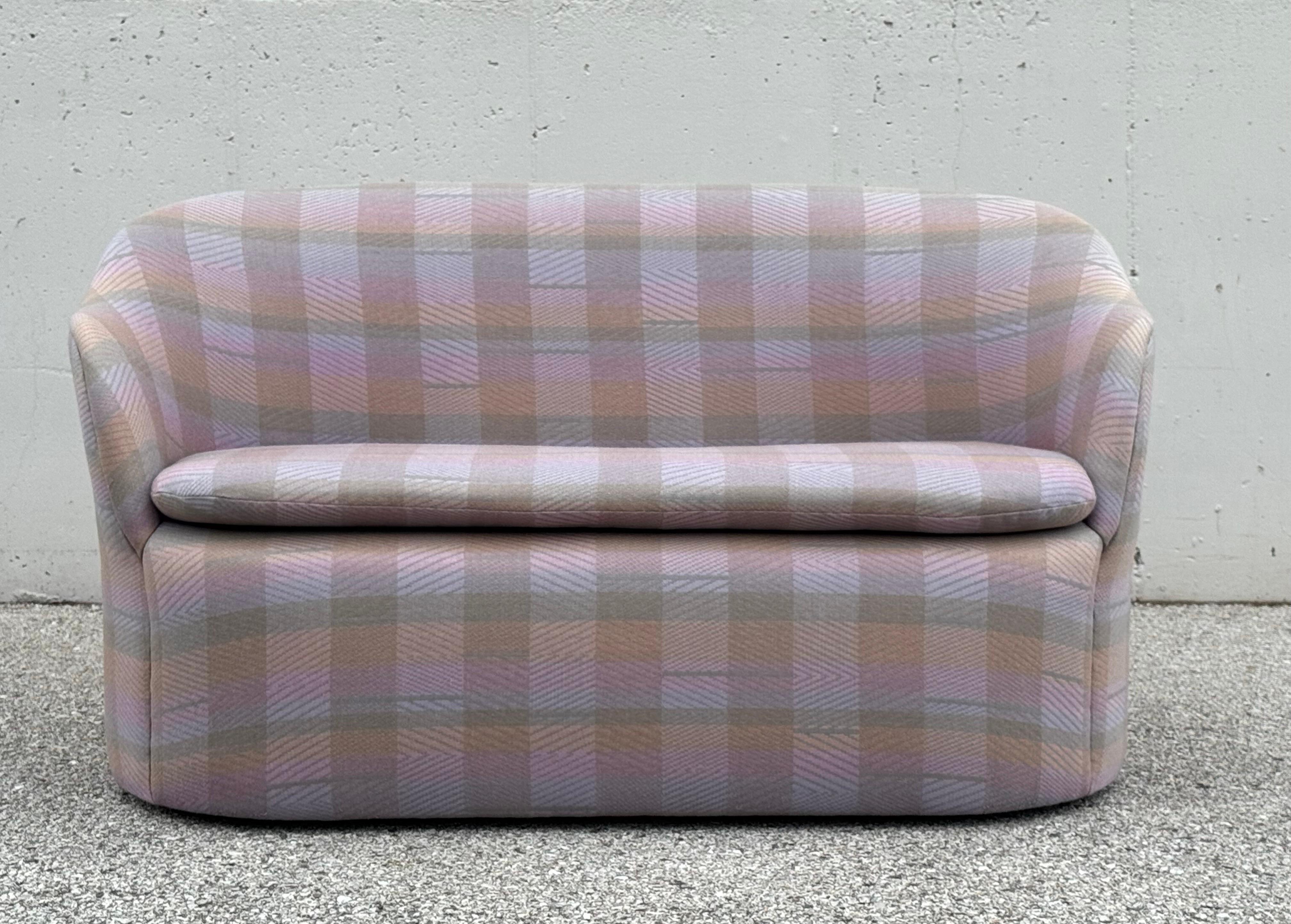Mid-Century moderno Rara poltrona/divano a petalo di John Saladino per Dunbar in Jack Lenor Larsen Plaid in vendita