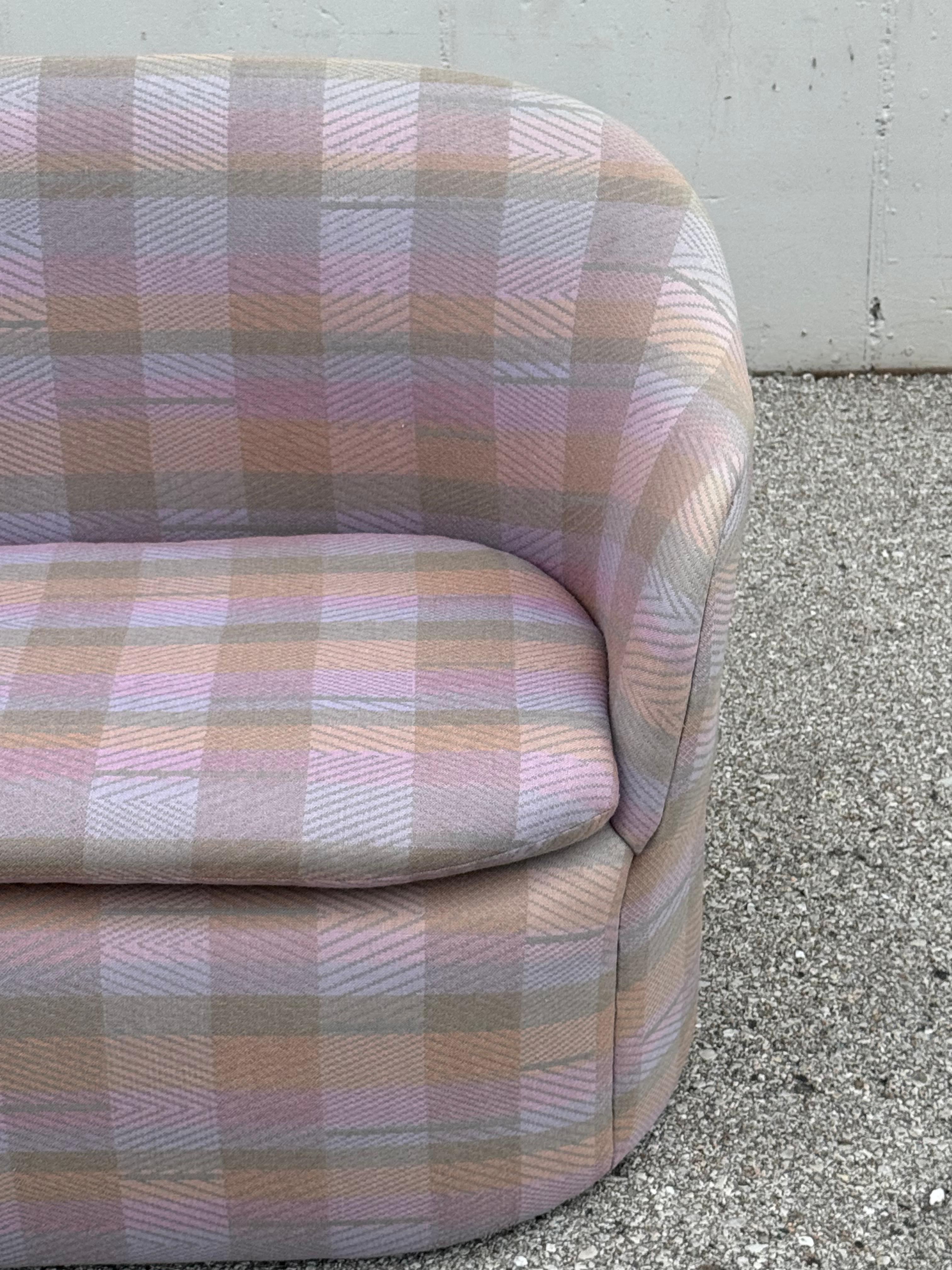 Americano Rara poltrona/divano a petalo di John Saladino per Dunbar in Jack Lenor Larsen Plaid in vendita