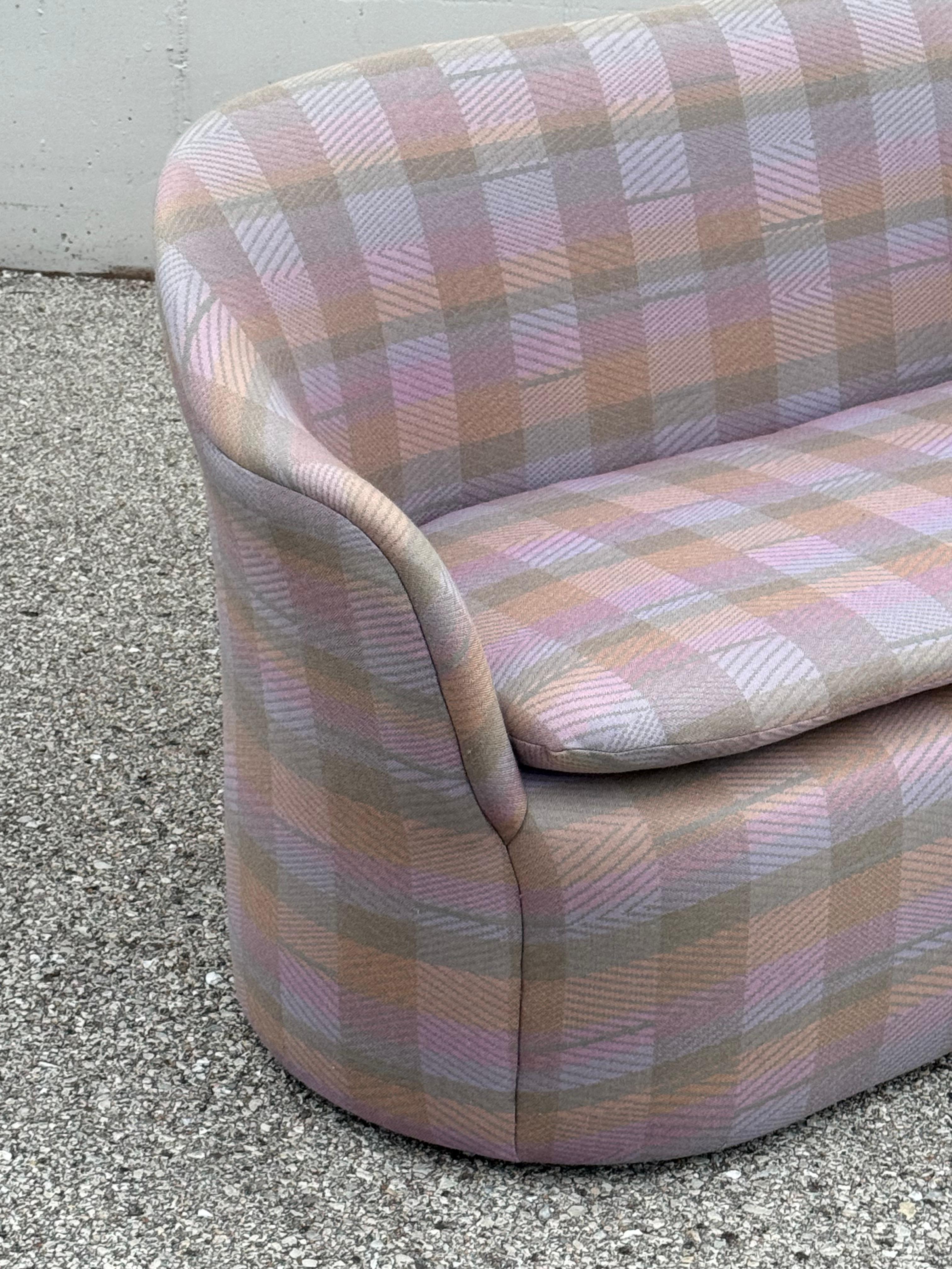 Rara poltrona/divano a petalo di John Saladino per Dunbar in Jack Lenor Larsen Plaid in vendita 2