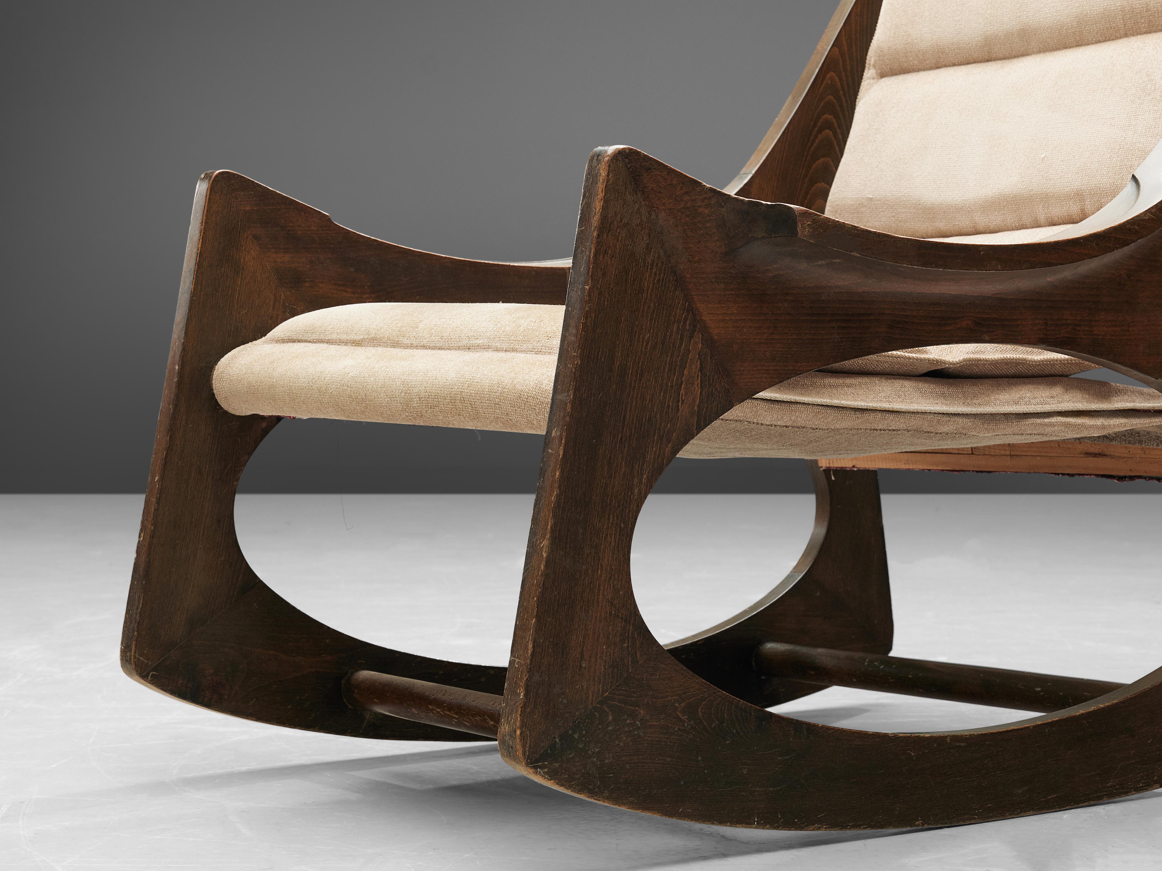 Mid-Century Modern Rare paire de chaises à bascule 'Tartera' de Jordi Vilanova en vente