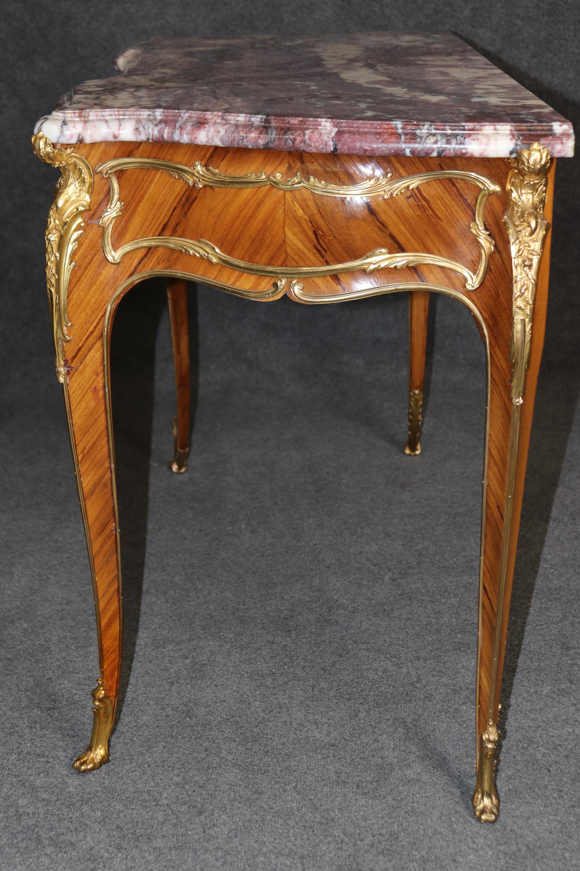 Seltener Joseph Emmanuel Zwiener Marmorplatte Dore' Bronzemontierter Louis XV.-Schreibtisch mit Marmorplatte (Französisch) im Angebot
