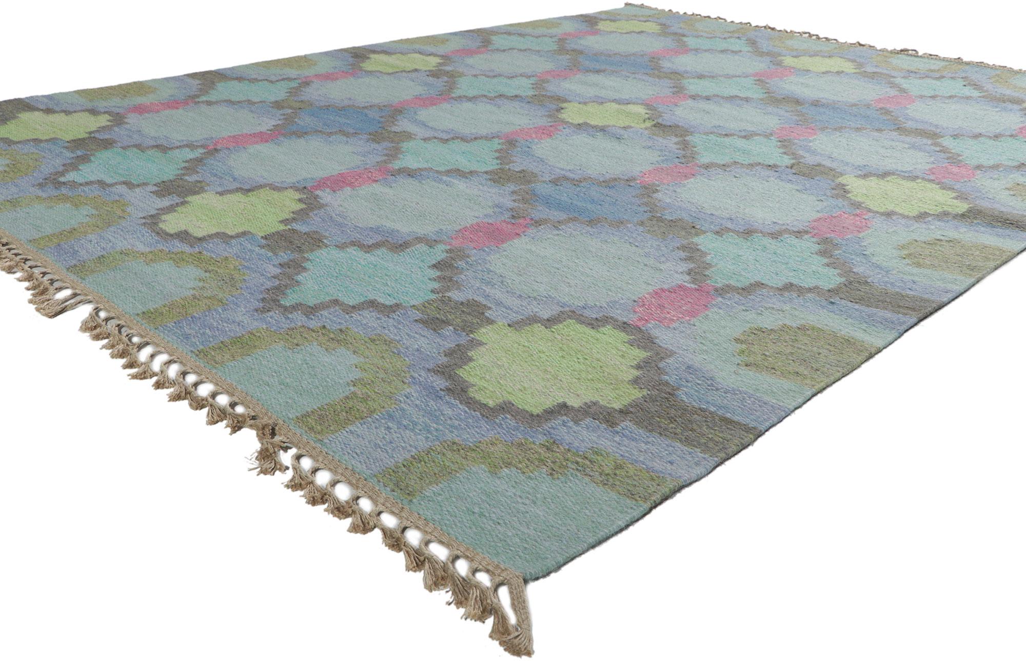 78470 Schwedischer Kilim-Rollakan-Teppich von Judith Johansson, 06'03 x 08'03. Mit seinem skandinavisch-modernen Stil, seinen unglaublichen Details und seiner Textur ist dieser handgewebte schwedische Rollkan-Teppich aus Wolle eine fesselnde Vision