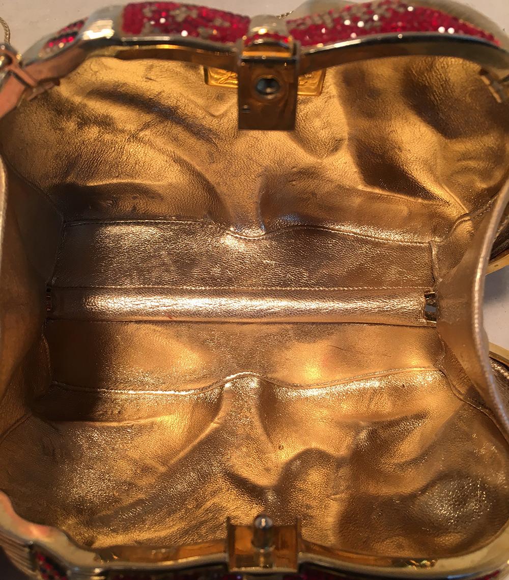 RARE Judith Leiber Swarovski Crystal Elephant Minaudiere Evening Bag Clutch In Excellent Condition In Philadelphia, PA