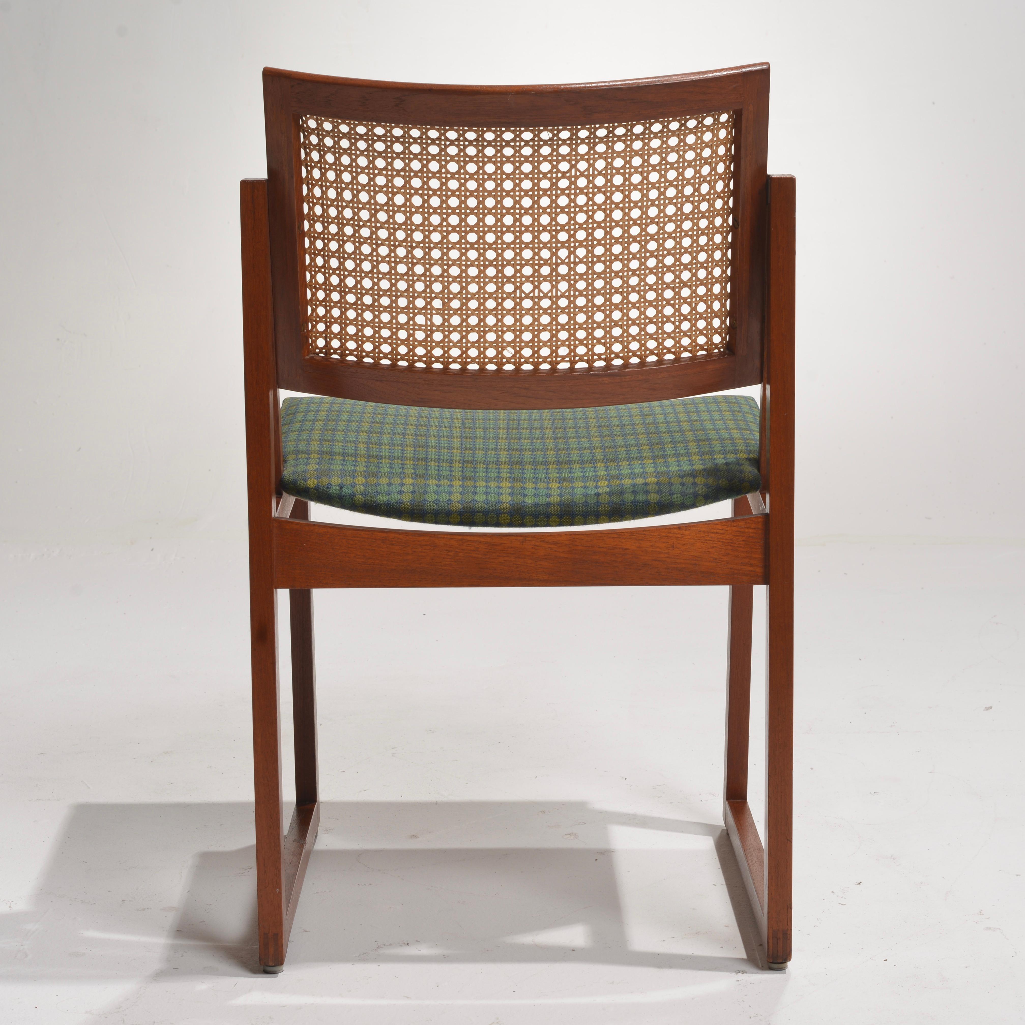 Rare Kai Lyngfeldt Larsen Modern Teak Søborg 526 chair In Good Condition For Sale In Los Angeles, CA