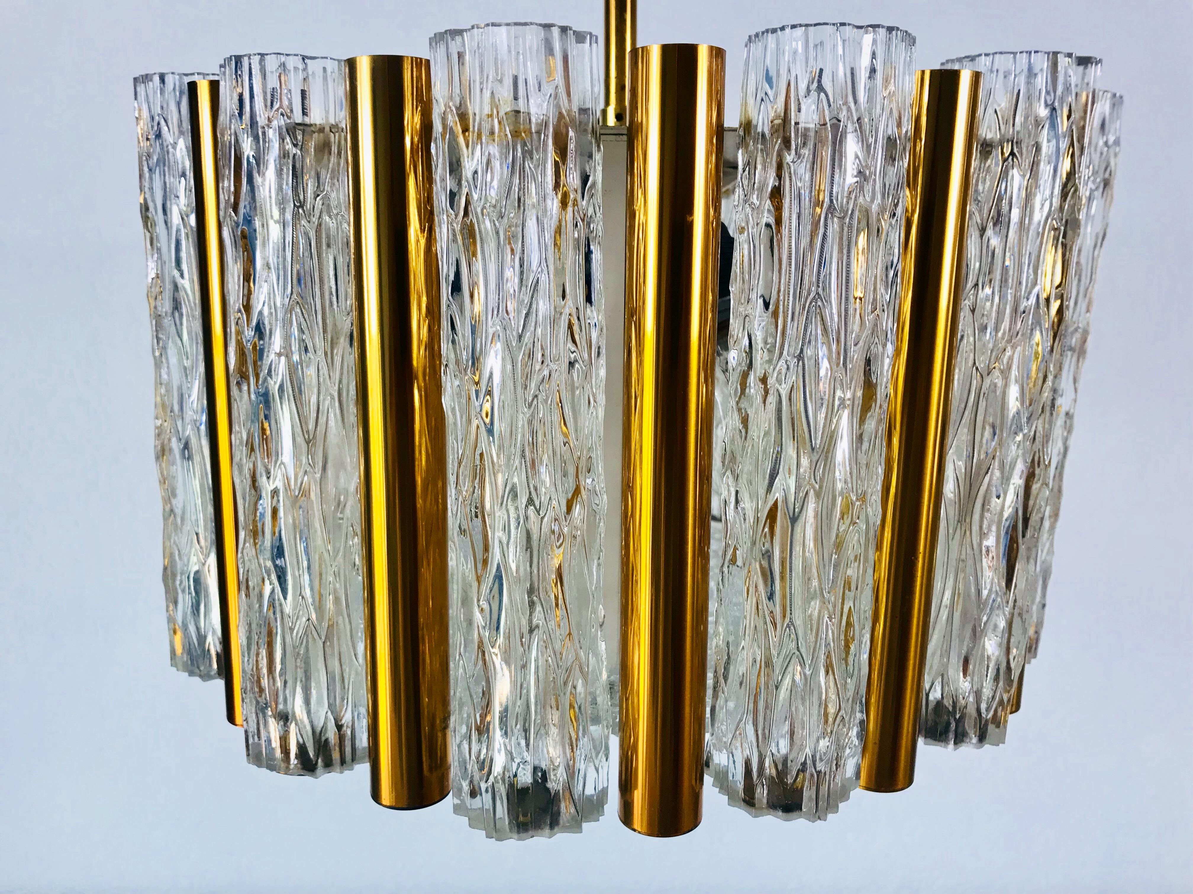 Raro lampadario circolare in cristallo e vetro di ghiaccio di Kaiser Leuchten, 1960 in vendita 4