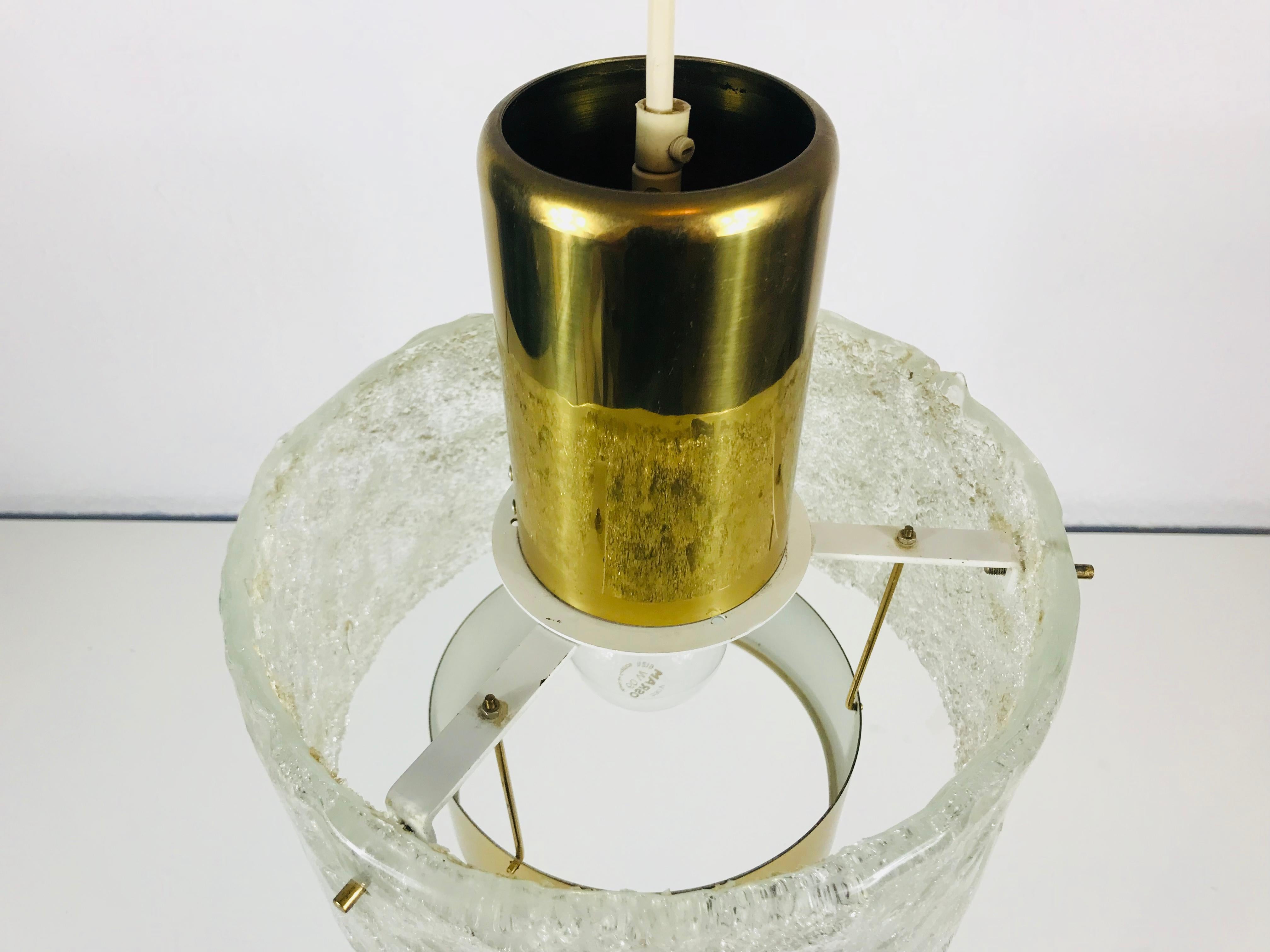 Raro lampadario circolare in cristallo e vetro di ghiaccio di Kaiser Leuchten, 1960 in vendita 1