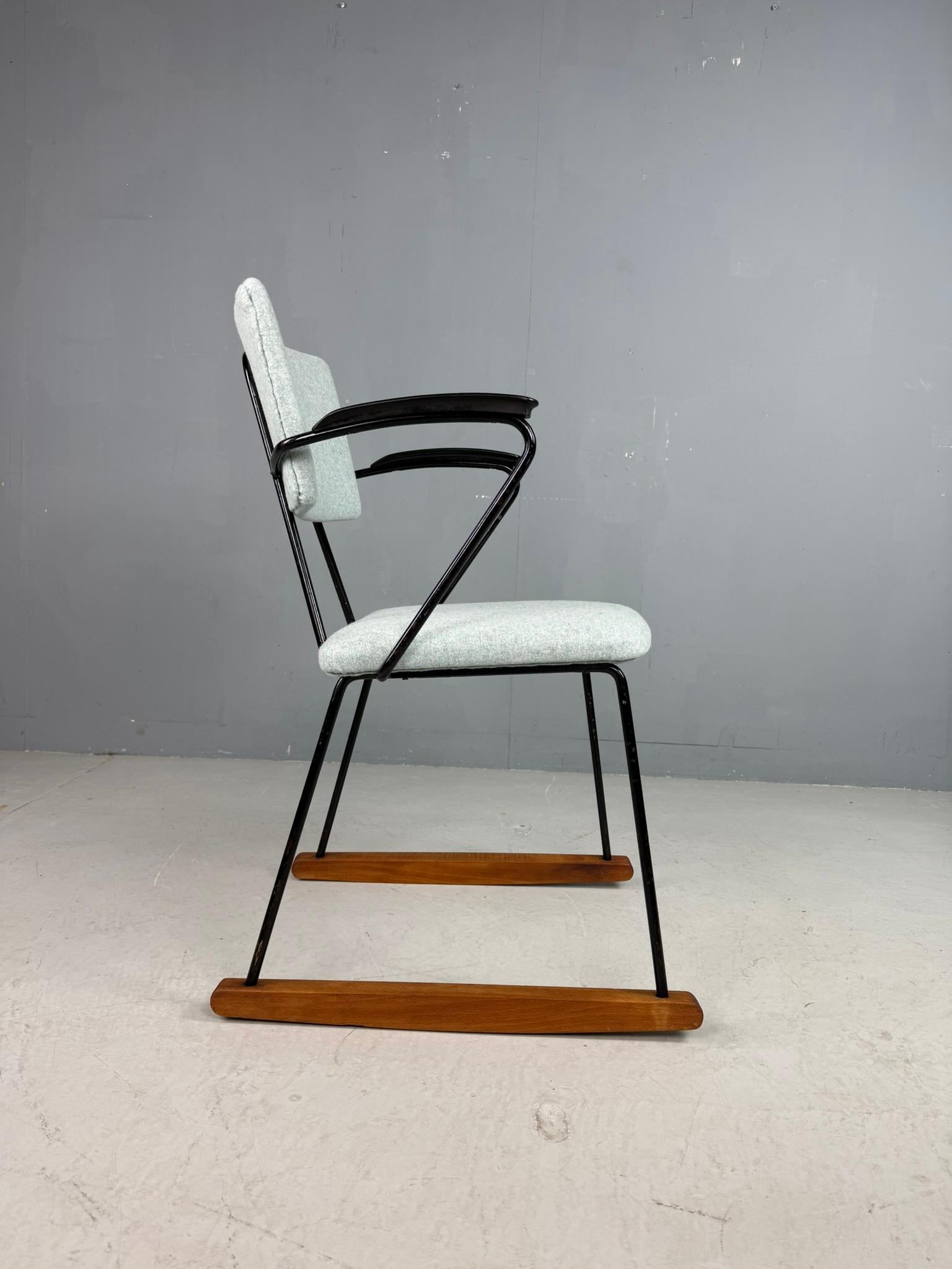 Raro dondolo Kembo di Gispen, Paesi Bassi, anni '50 In condizioni buone in vendita a The Hague, NL