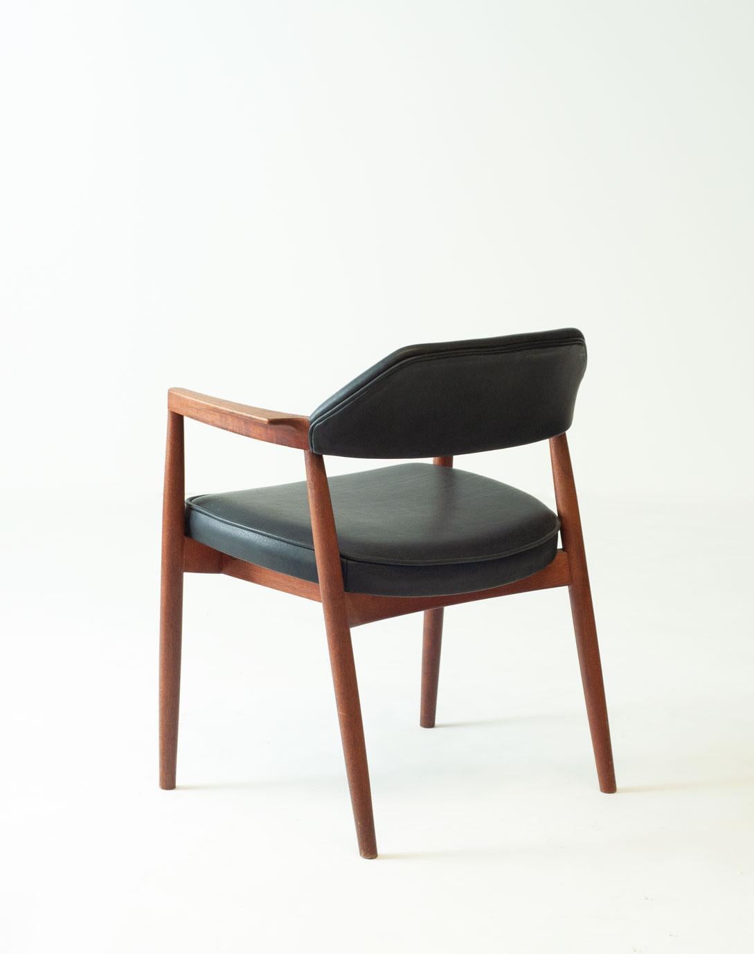Scandinavian Modern Rare Kindt-Larsen Gustav Bertelsen Teak Chair  For Sale
