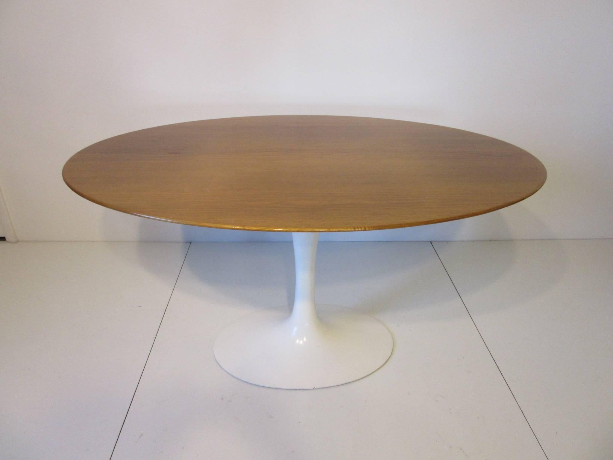 Rare Knoll Smaller Kitchen or Entrance Sized Oval Walnut Tulip Dining Table 3