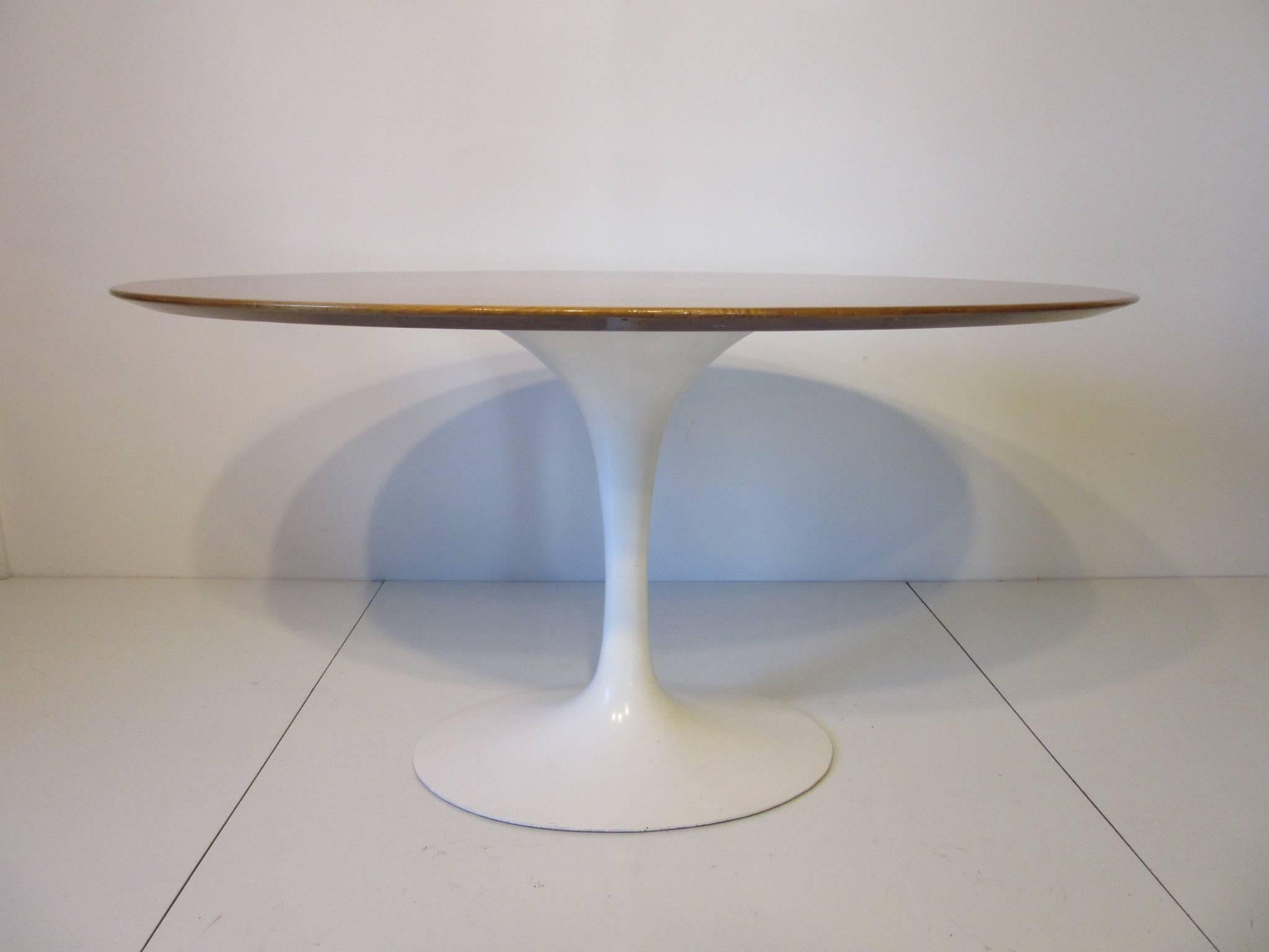 Mid-Century Modern Rare Knoll Smaller Kitchen or Entrance Sized Oval Walnut Tulip Dining Table
