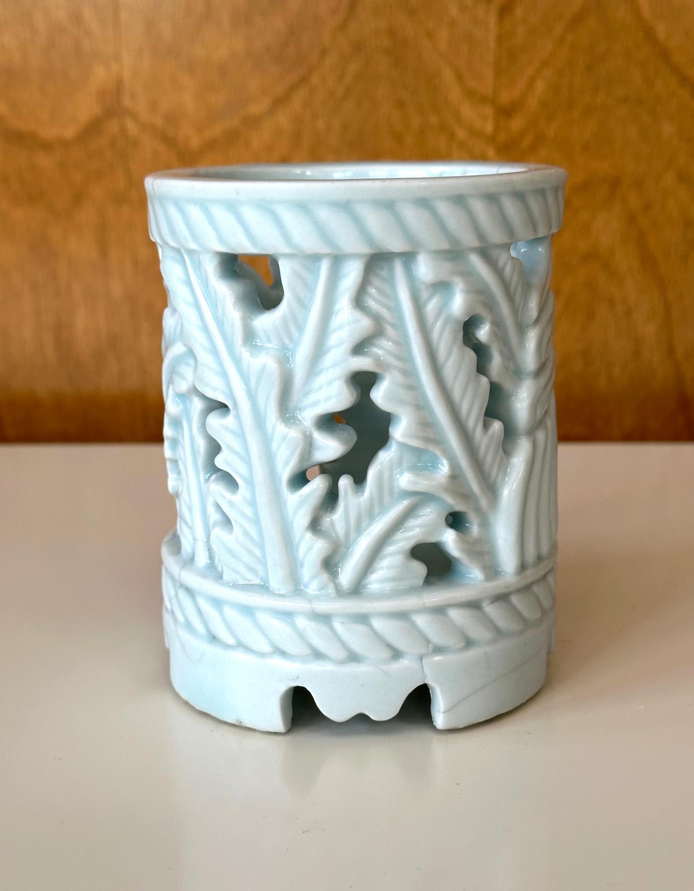 Rare Korean Ceramic Brush Holder Joseon Dynasty In Good Condition For Sale In Atlanta, GA