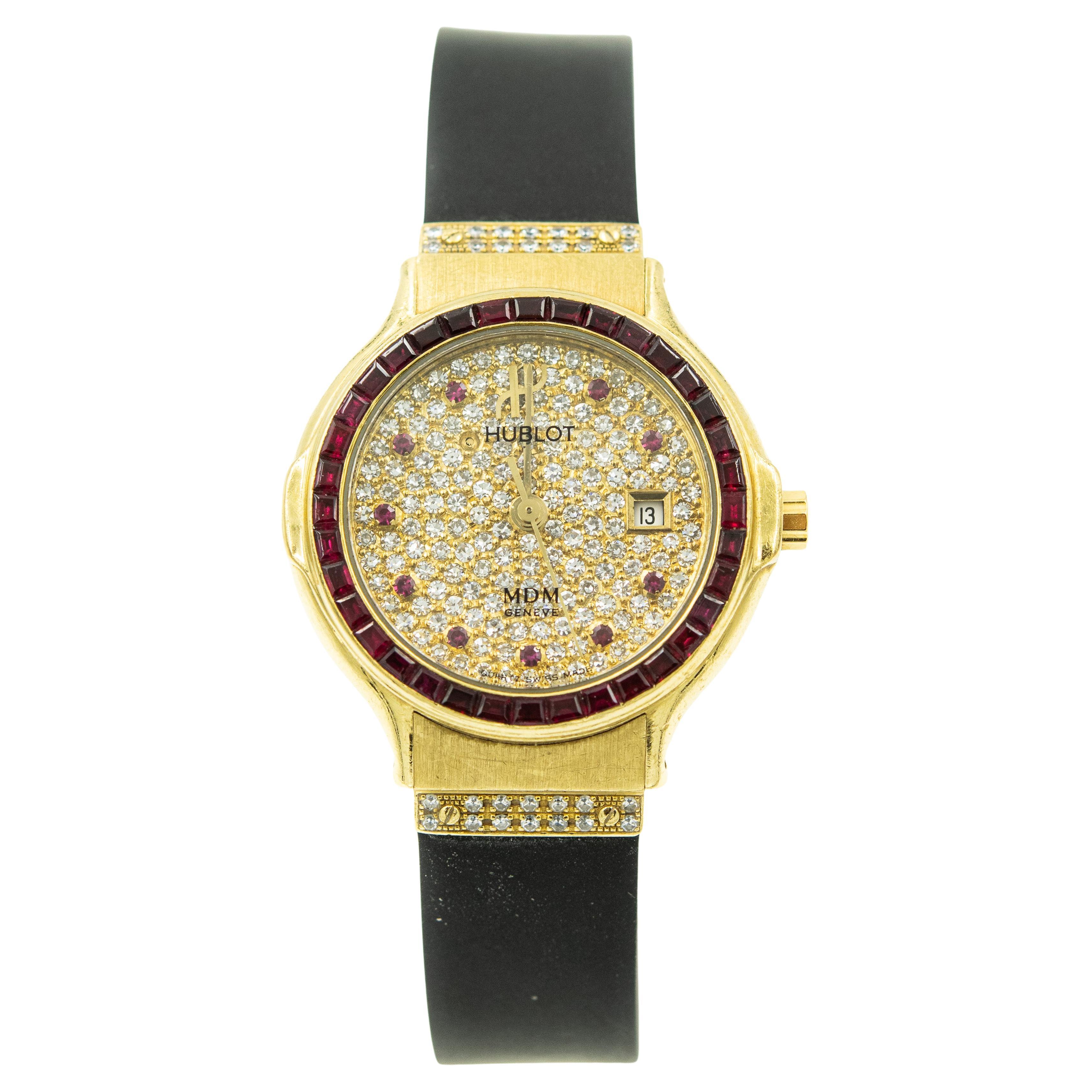 Rare montre-bracelet Hublot pour femme en or 18 carats avec rubis et diamants Réf. 139.10.6