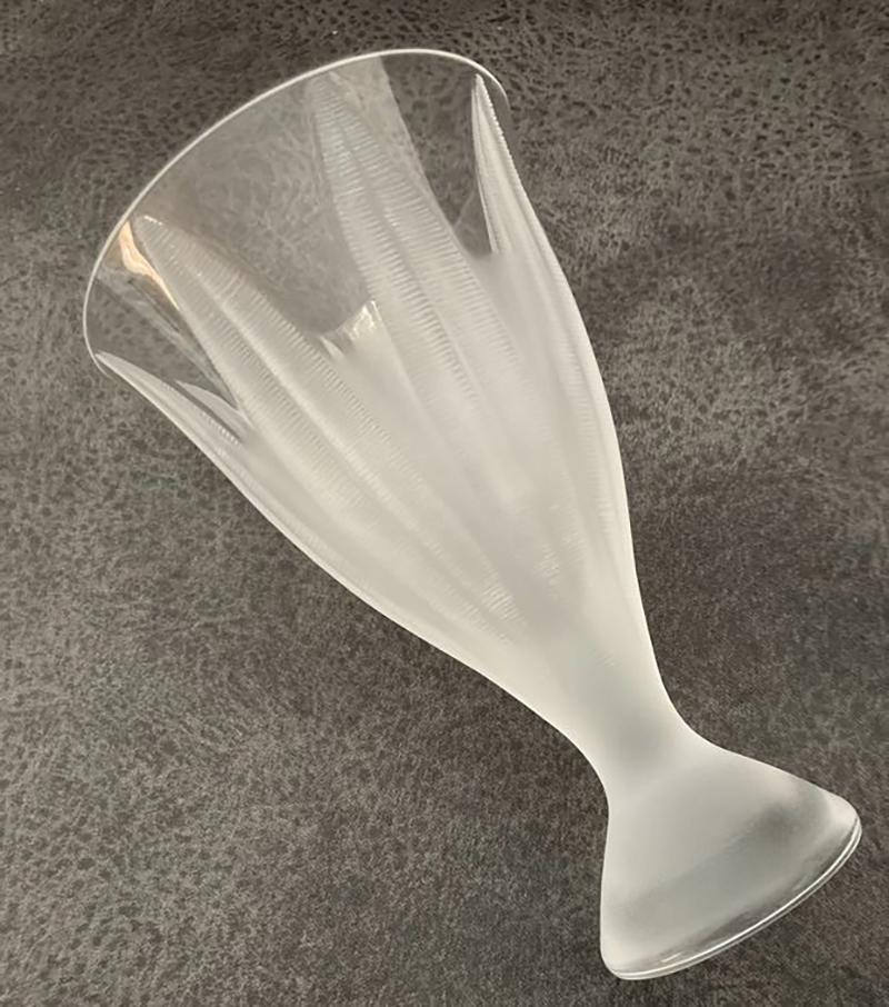 Art Deco Rare Lalique Vase with Foot 'France', 