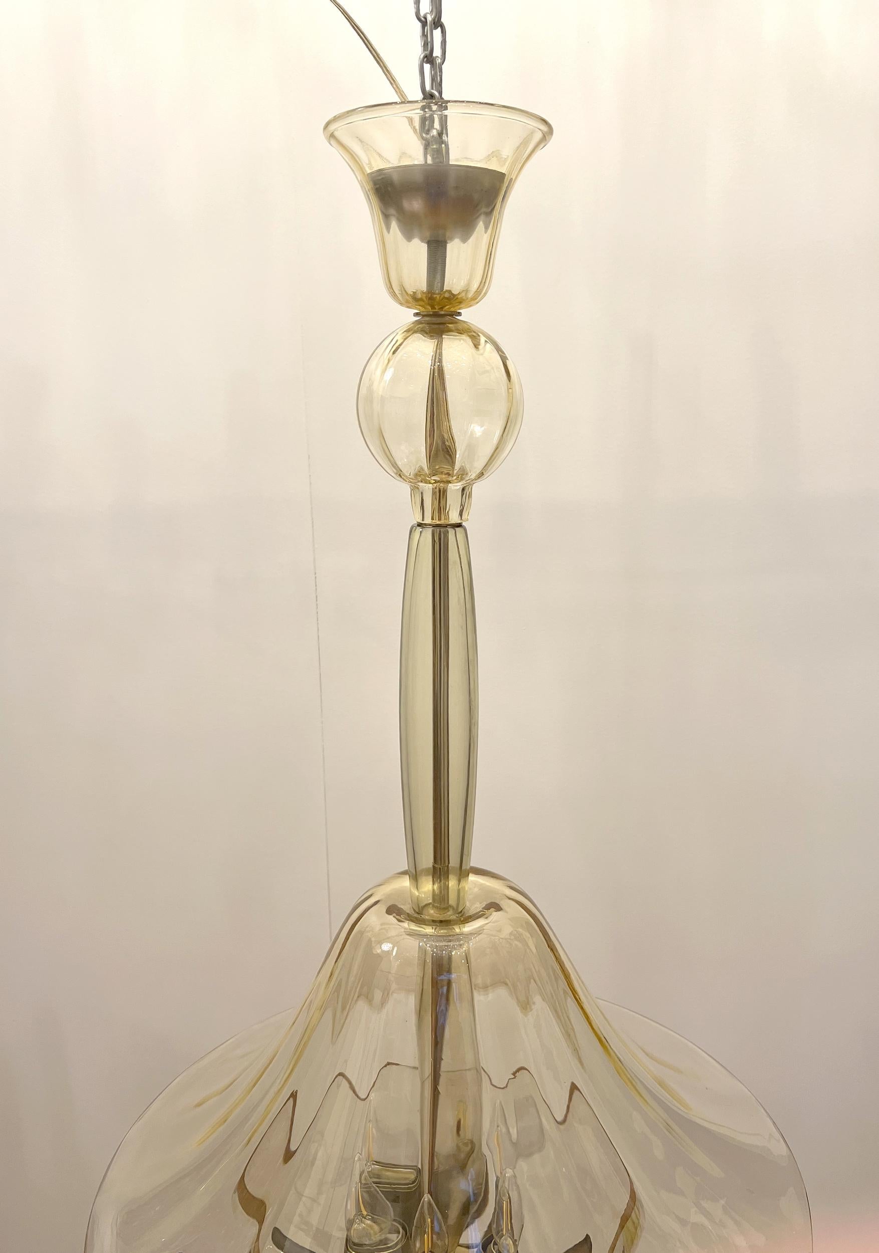 Rare lantern in blown glass, Murano, Italy, circa 1960 In Good Condition For Sale In Paris, FR