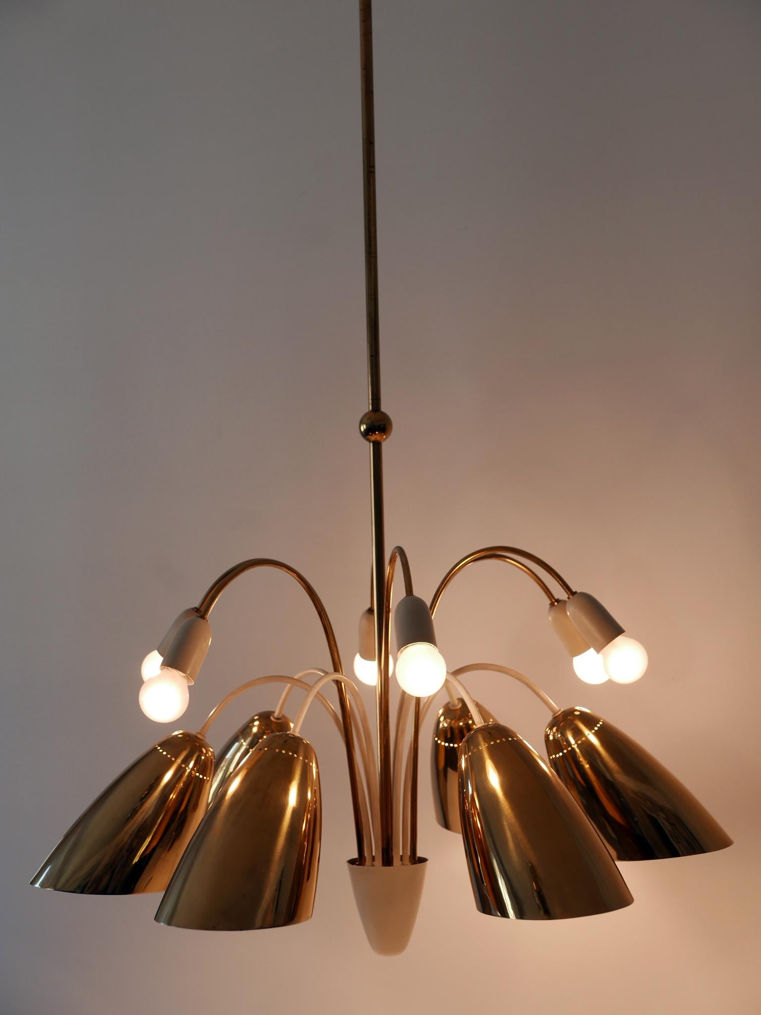 Rare grand lustre ou lampe à suspension Spoutnik à 12 branches par Vereinigte Werksttten en vente 3