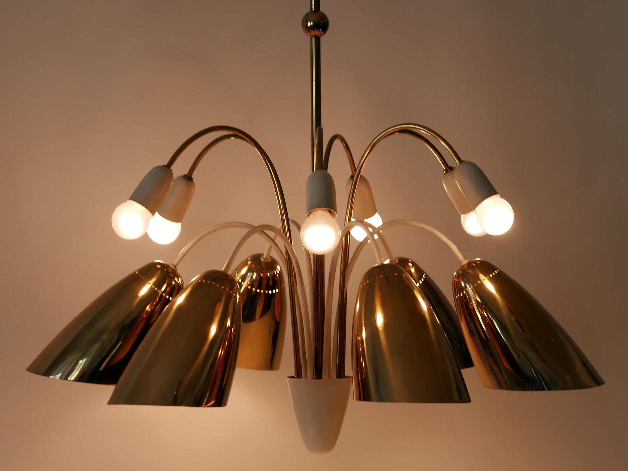 Rare grand lustre ou lampe à suspension Spoutnik à 12 branches par Vereinigte Werksttten en vente 4
