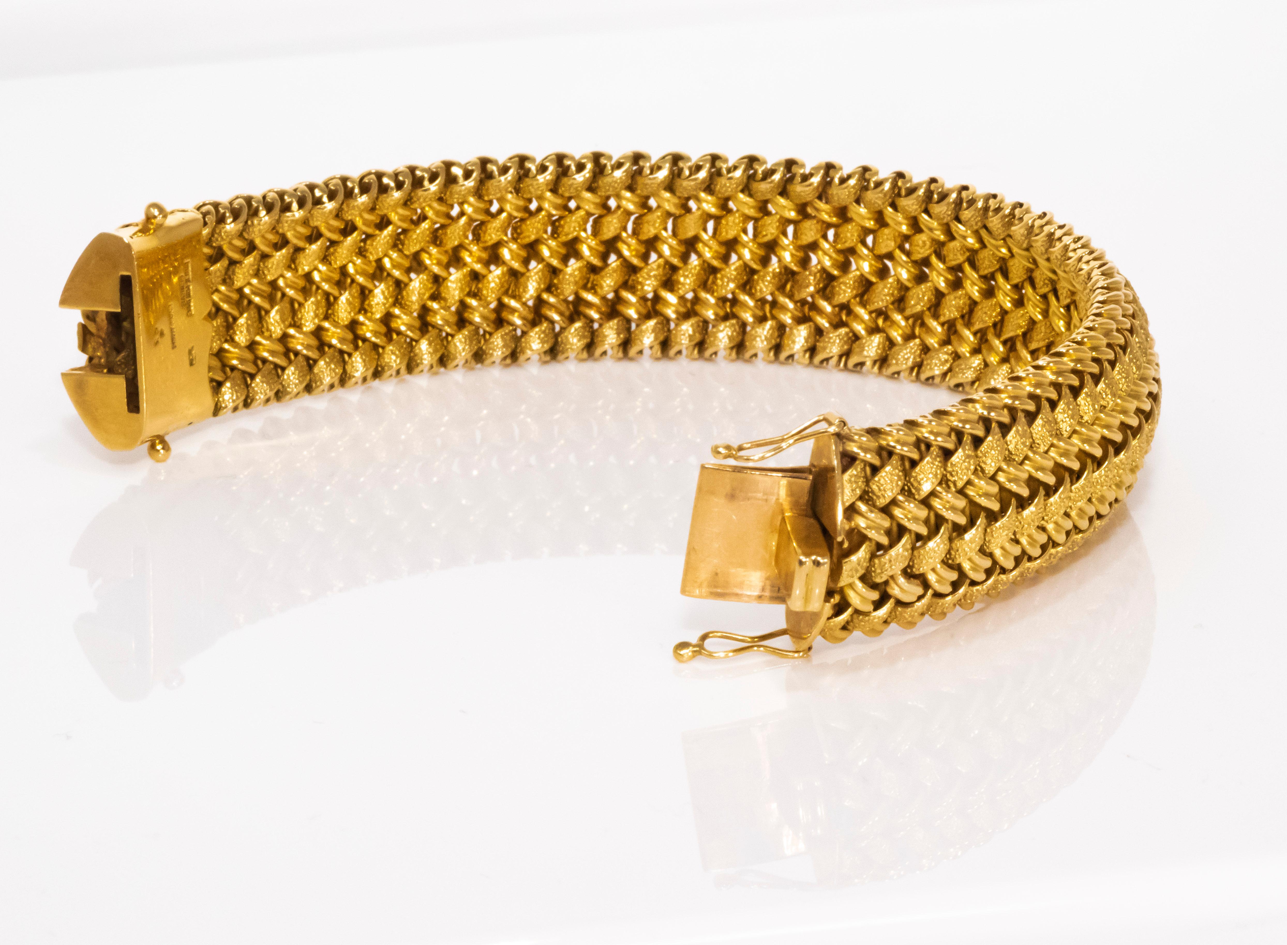 Rare Large 1950s-1960s Patek Philippe 18 Karat Gold Herringbone Motif Bracelet 2