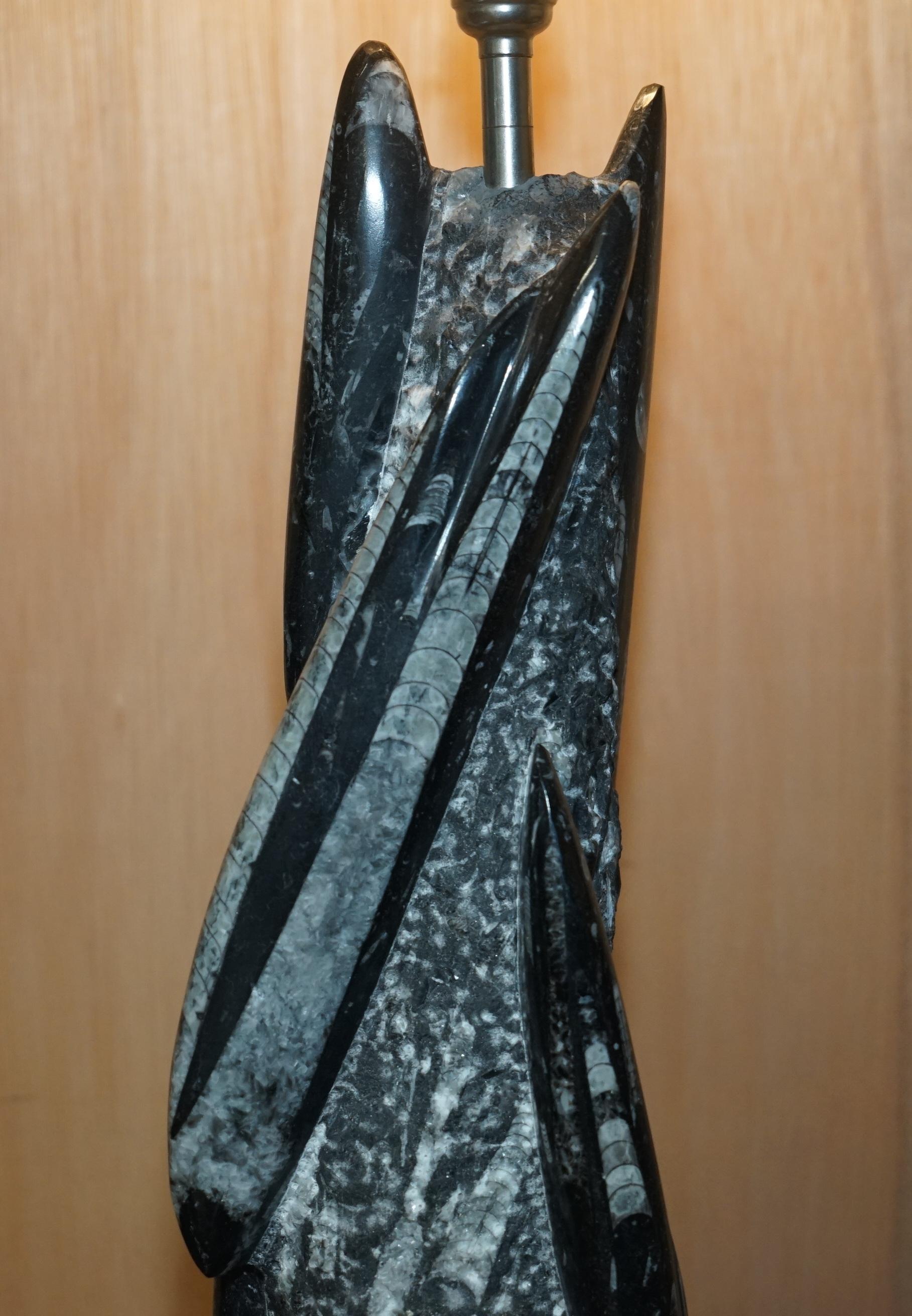 RARE & LARGE 395 MILLION YEAR OLD FOSSILIZED ORTHOCERAS MARBLE FiNISH TABLE LAMP in vendita 4