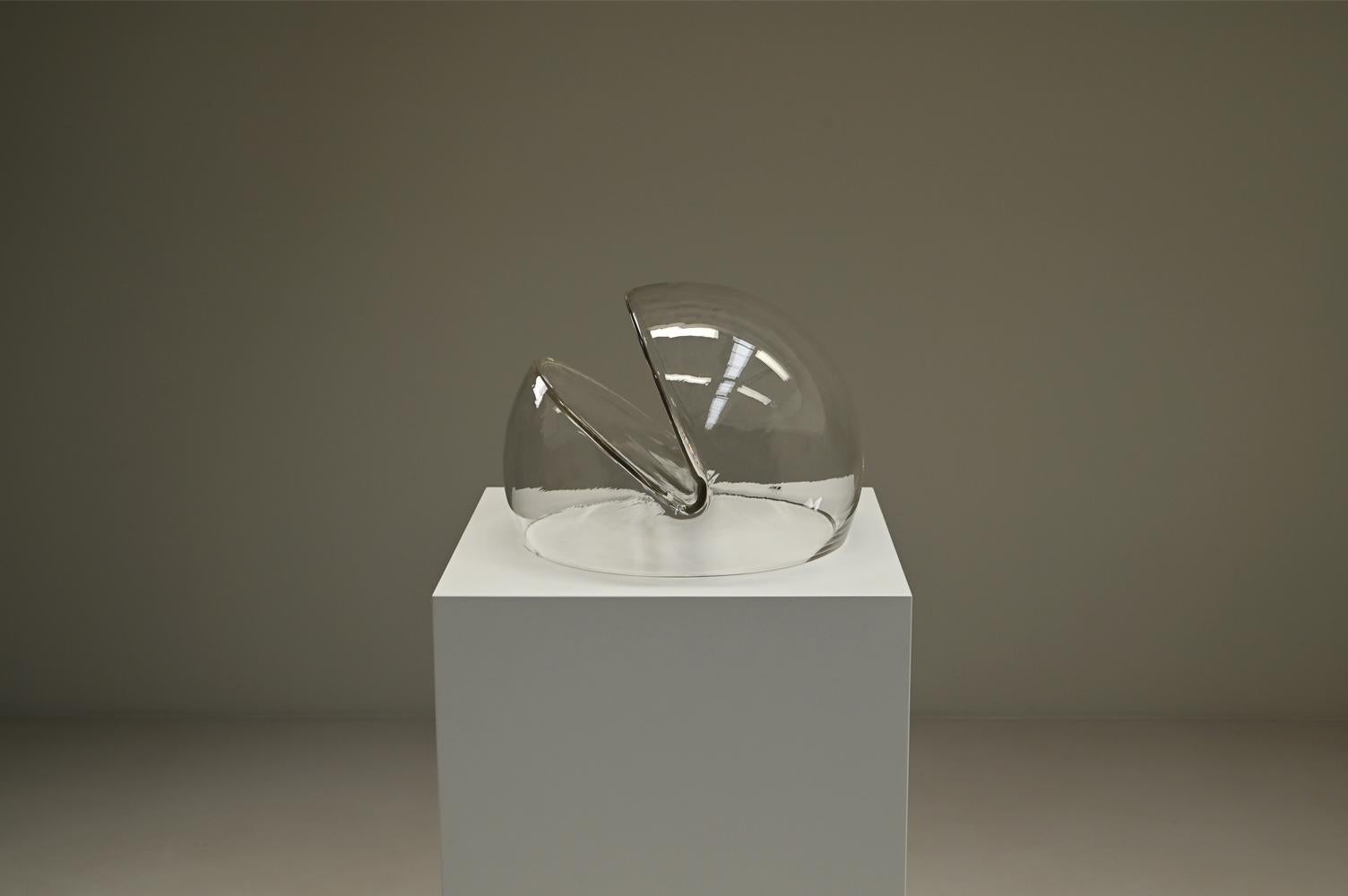 Italiano Rara scultura astratta di grandi dimensioni in vetro di Toni Zuccheri per VeArt, Italia anni '70.