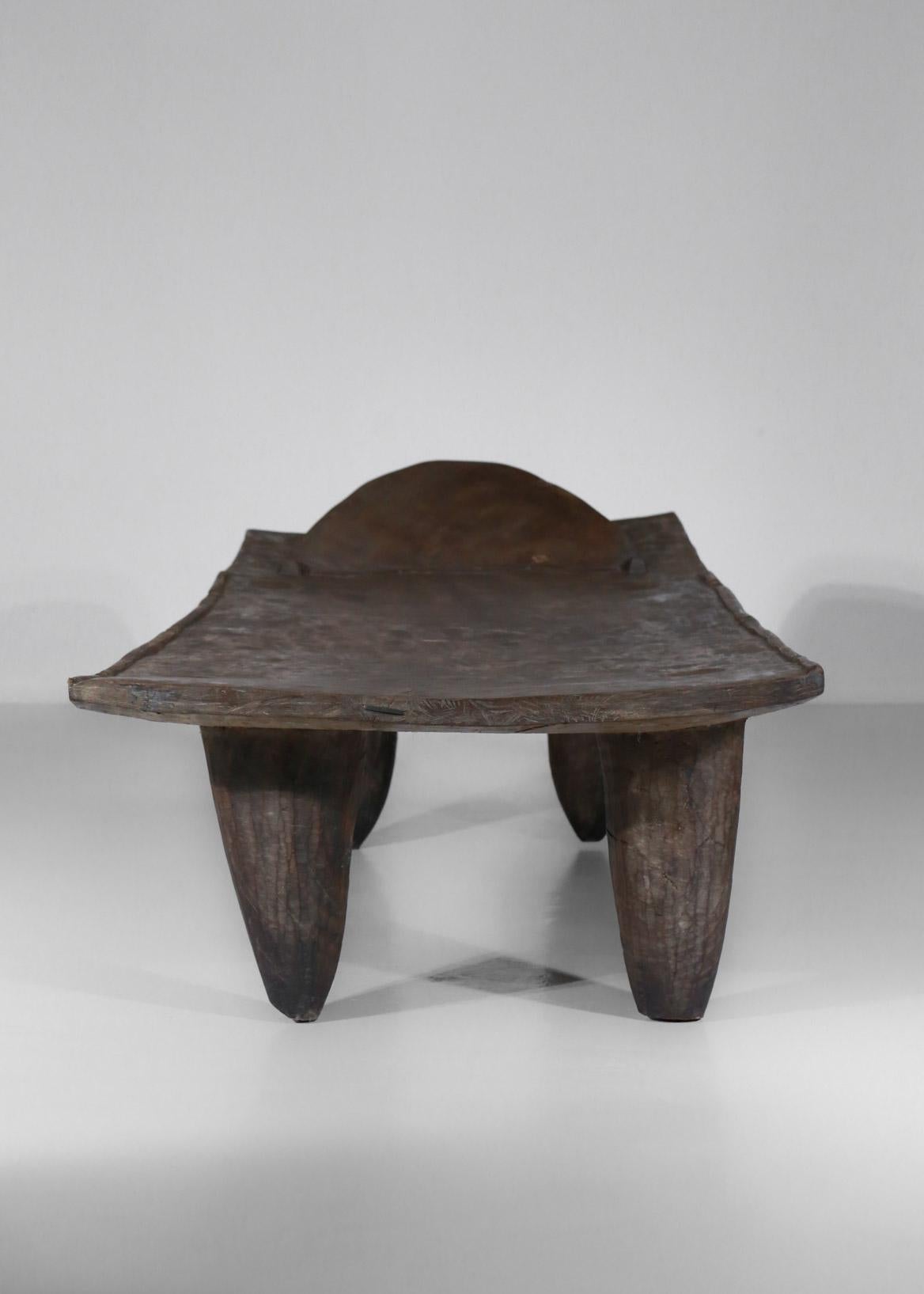 Grand lit africain Senoufo fabriqué en bois massif de la table basse Benin en vente 3