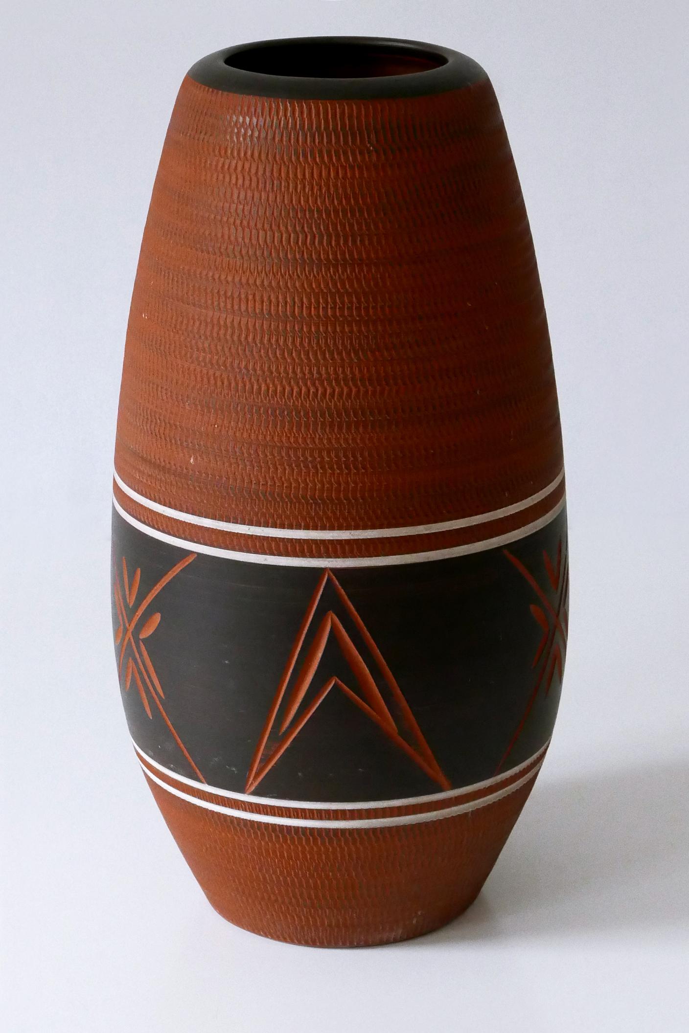 Raro, grande ed elegante vaso da terra in ceramica della metà del secolo scorso, Germania anni '60 in vendita 3