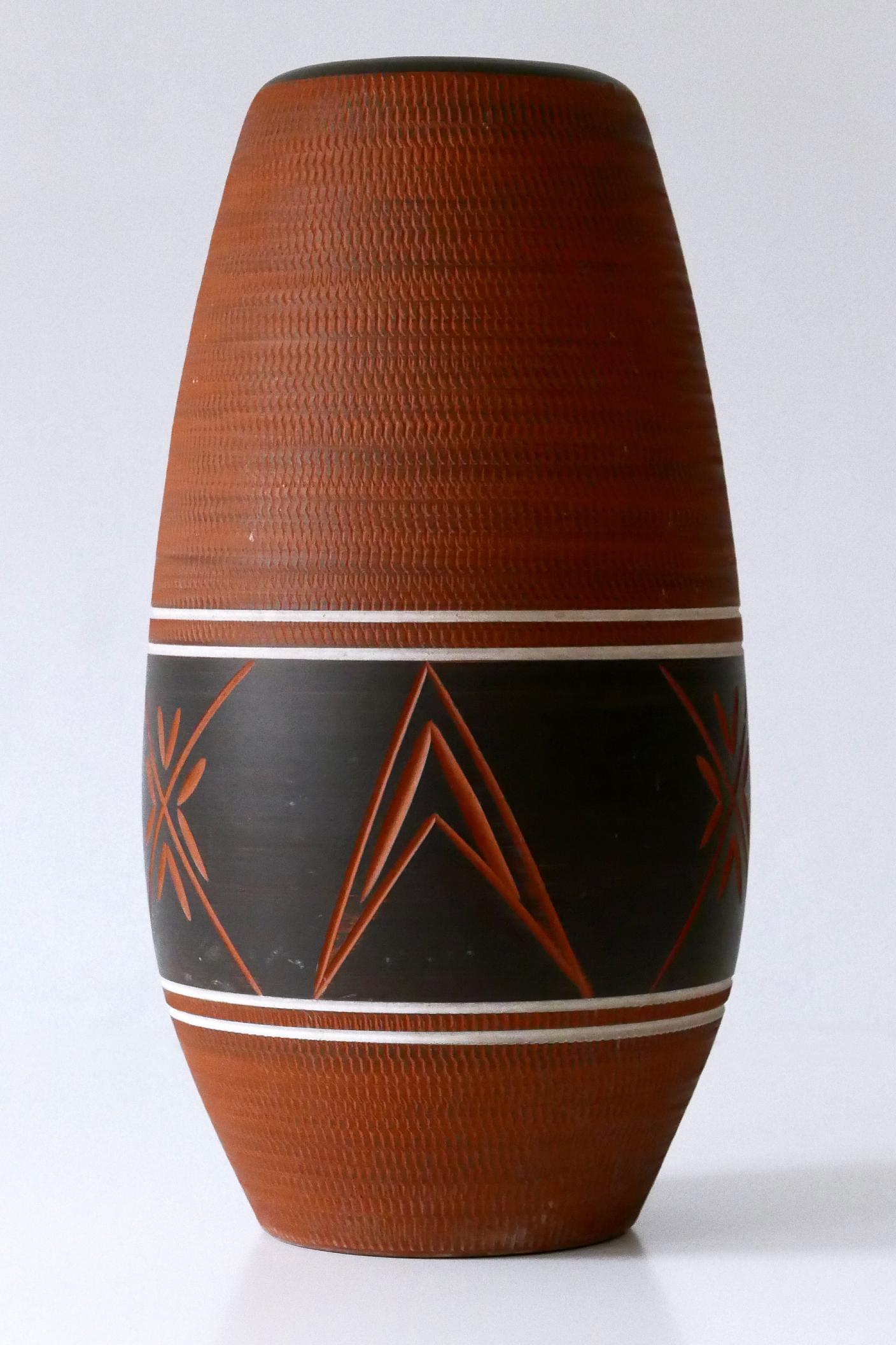 Raro, grande ed elegante vaso da terra in ceramica della metà del secolo scorso, Germania anni '60 in vendita 4