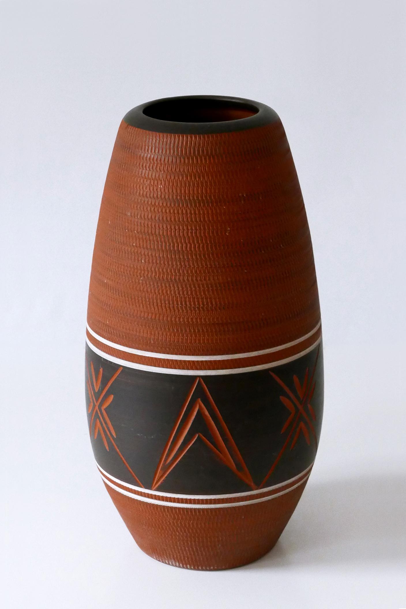 Raro, grande ed elegante vaso da terra in ceramica della metà del secolo scorso, Germania anni '60 in vendita 5