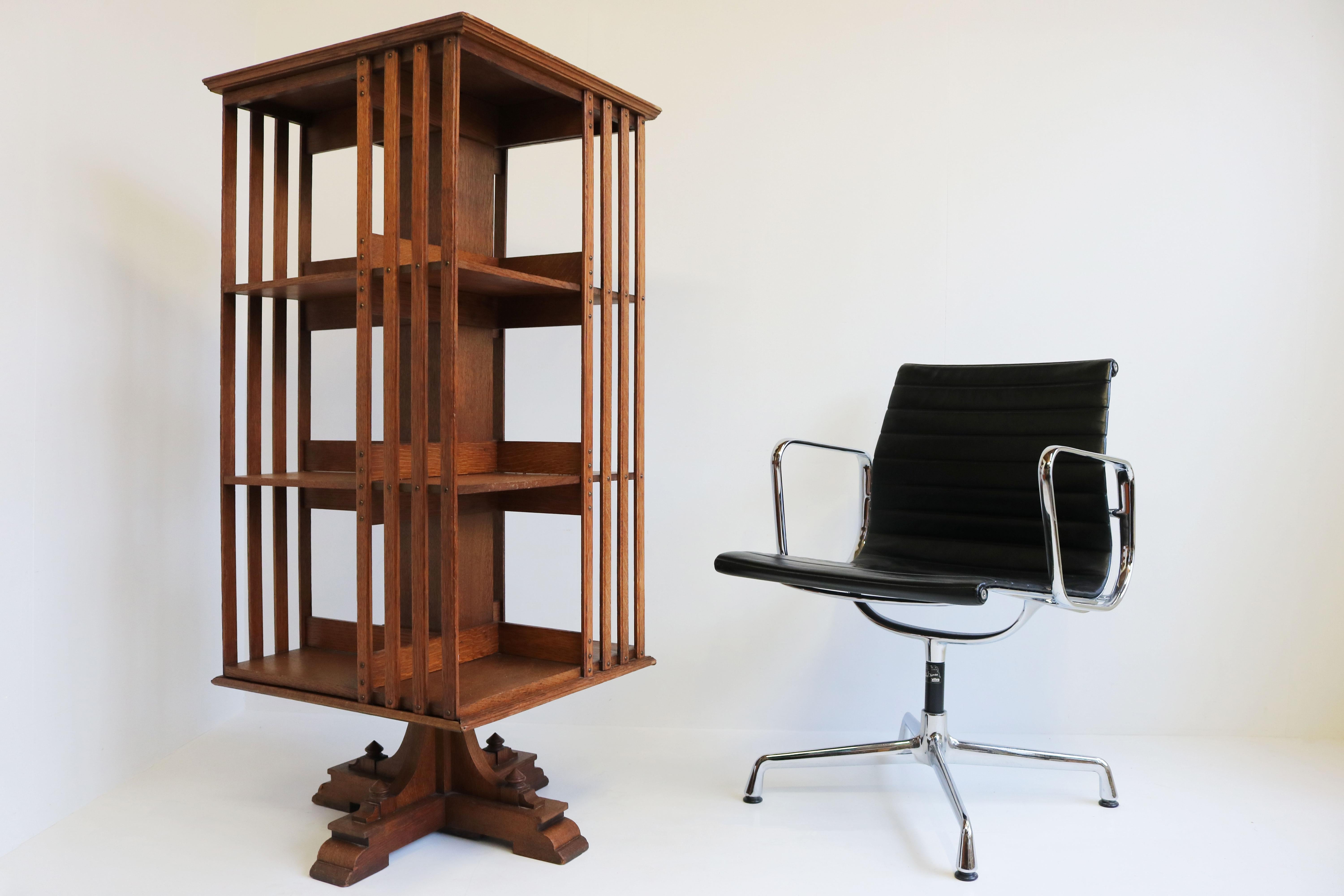 Stylish & impressive ! This rare large Art Deco rotating bookcase from France 1920. 
Gorgeous antique oak with a timeless Art Deco base. Decorate your office, living room or study with this marvelous antique! 
The bookcase rotates smoothly despite