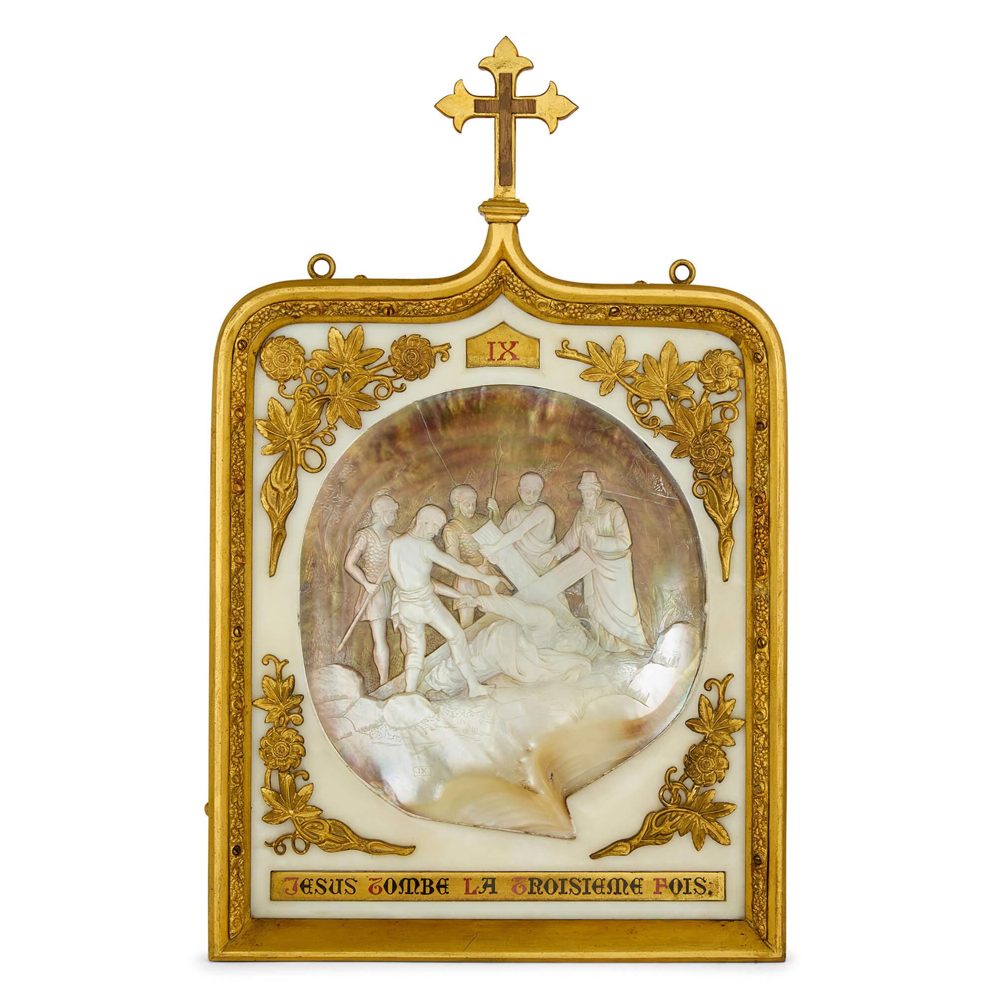 Raro grande set antico Madreperla Ormolu Marmo Stazioni della Croce in vendita 4