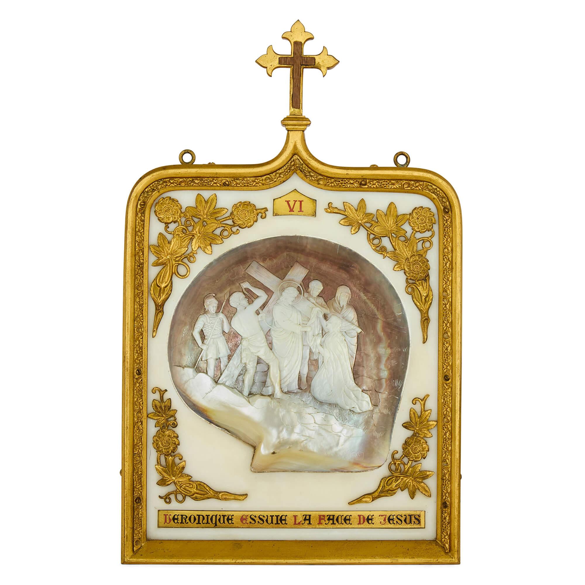 Raro grande set antico Madreperla Ormolu Marmo Stazioni della Croce in vendita 1
