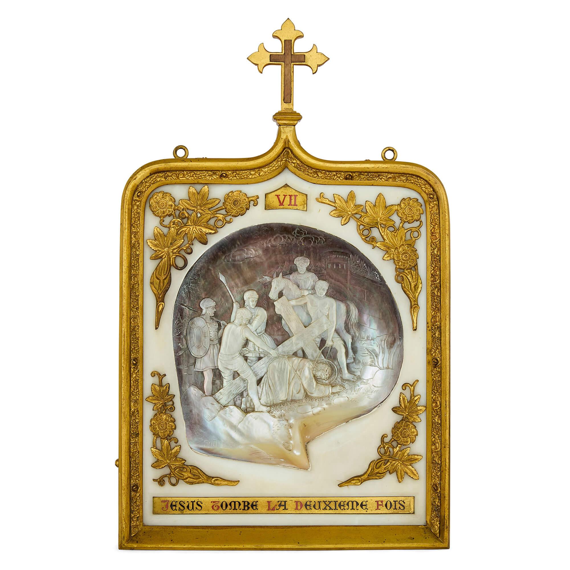 Raro grande set antico Madreperla Ormolu Marmo Stazioni della Croce in vendita 2