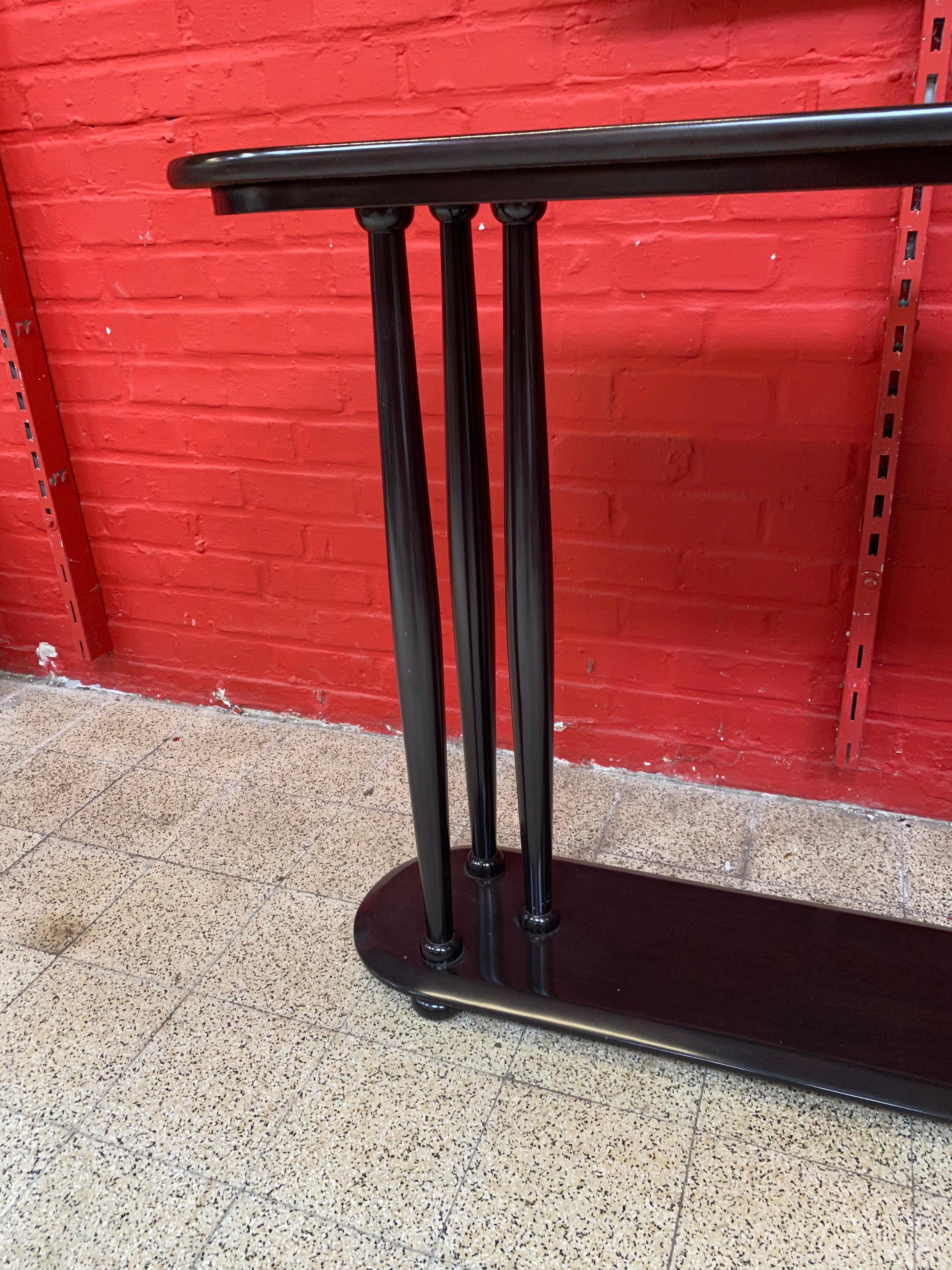 Early 20th Century Rare Large Art Deco Console in Varnished walnut, circa 1925 For Sale