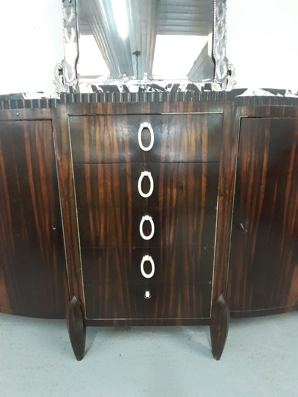 Rare Large Art Deco Sideboard in Macassar Ebony Veneer, circa 1925 For Sale 2