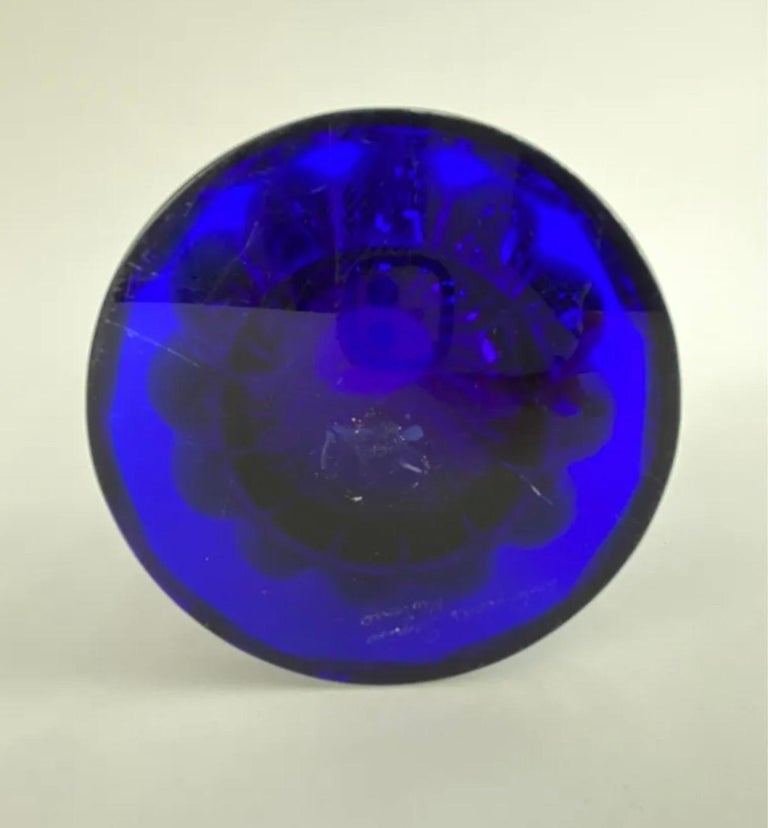 20th Century Rare Large Art Glass Scalloped Vintage Cobalt Blue Seguso Vase Murano, Italy For Sale