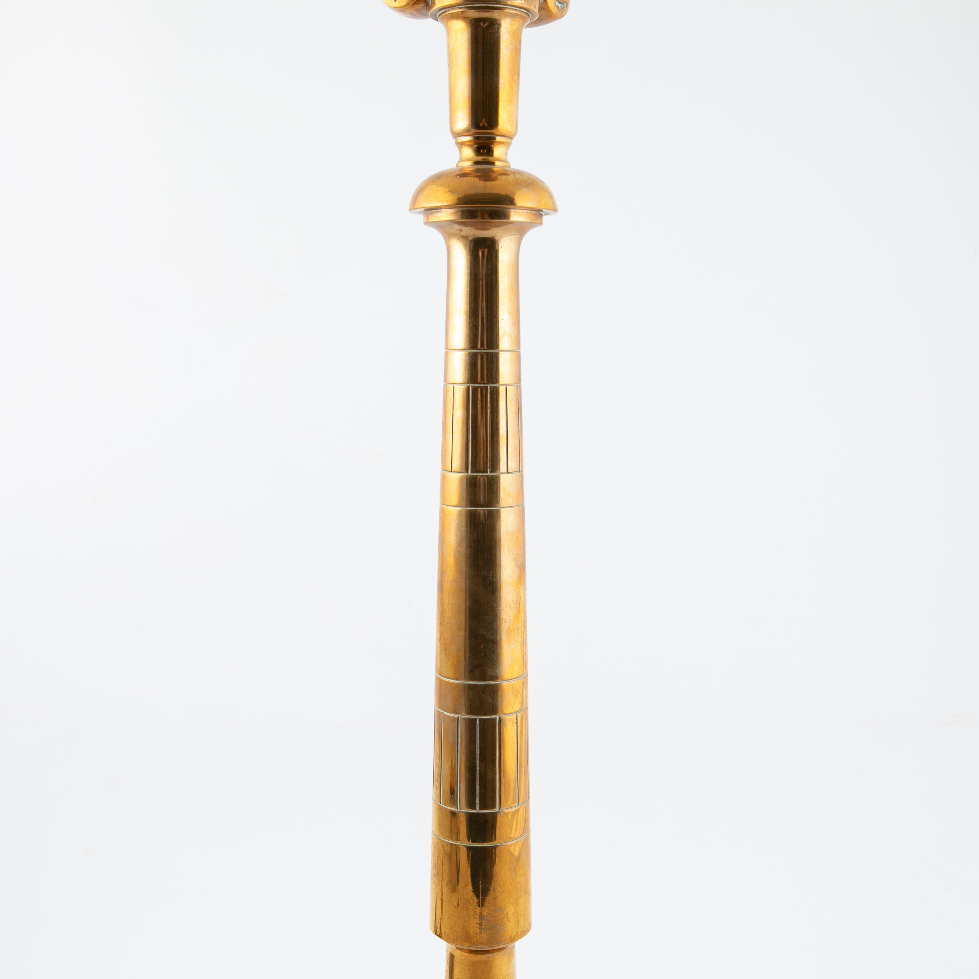 Rare Large Art Nouveau Brass Table Lamp, Presumably by Thorvald Bindesbøll For Sale 4