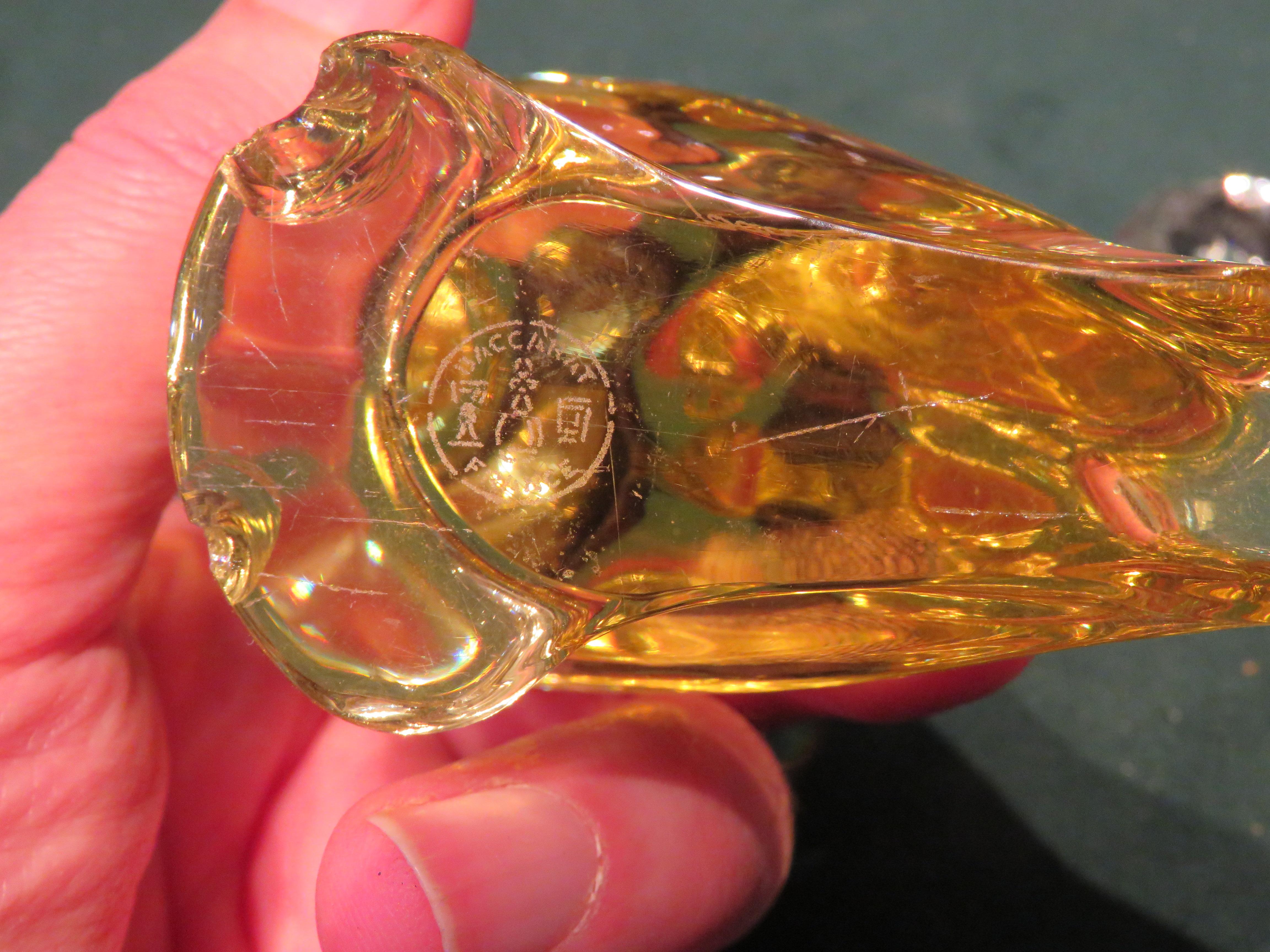 Rare Beautiful Pair of Amber and Clear Baccarat Crystal Bird Parakeets  For Sale 1
