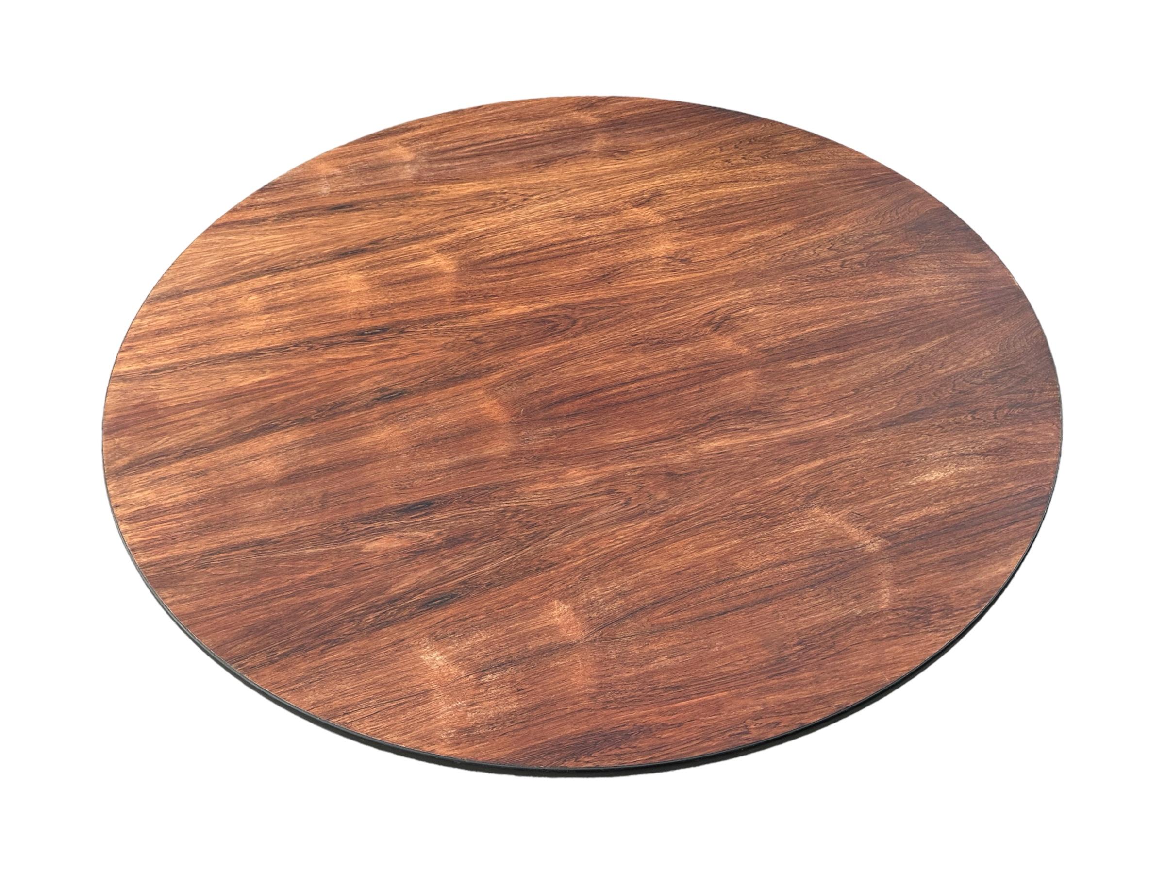 Grande table de salle à manger circulaire en bois de rose brésilien Herman Miller Eames en vente 2