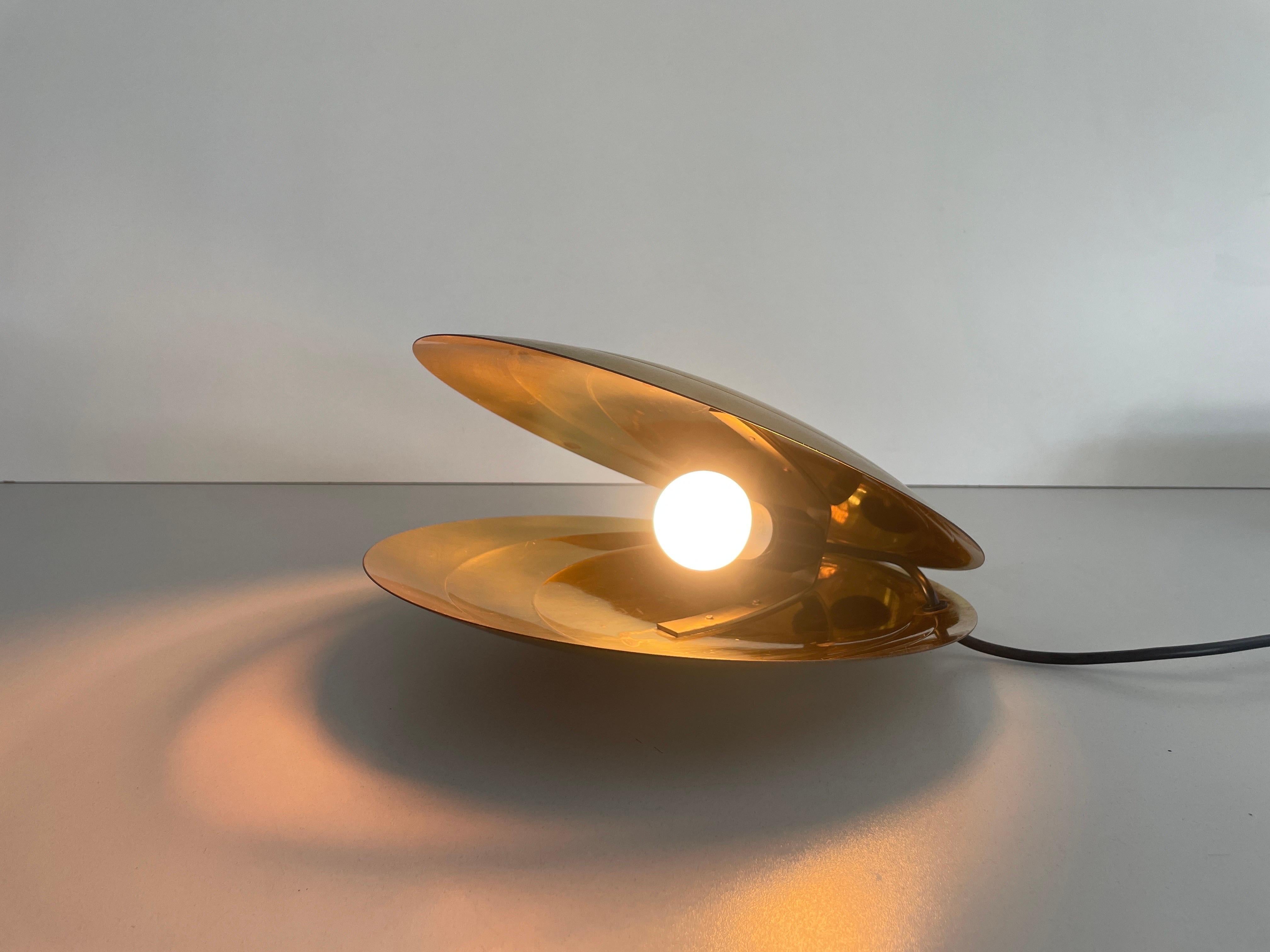Rare Large Clam Shell Design Brass Table Lamp by Angelo Brotto, 1960s, Italy For Sale 10