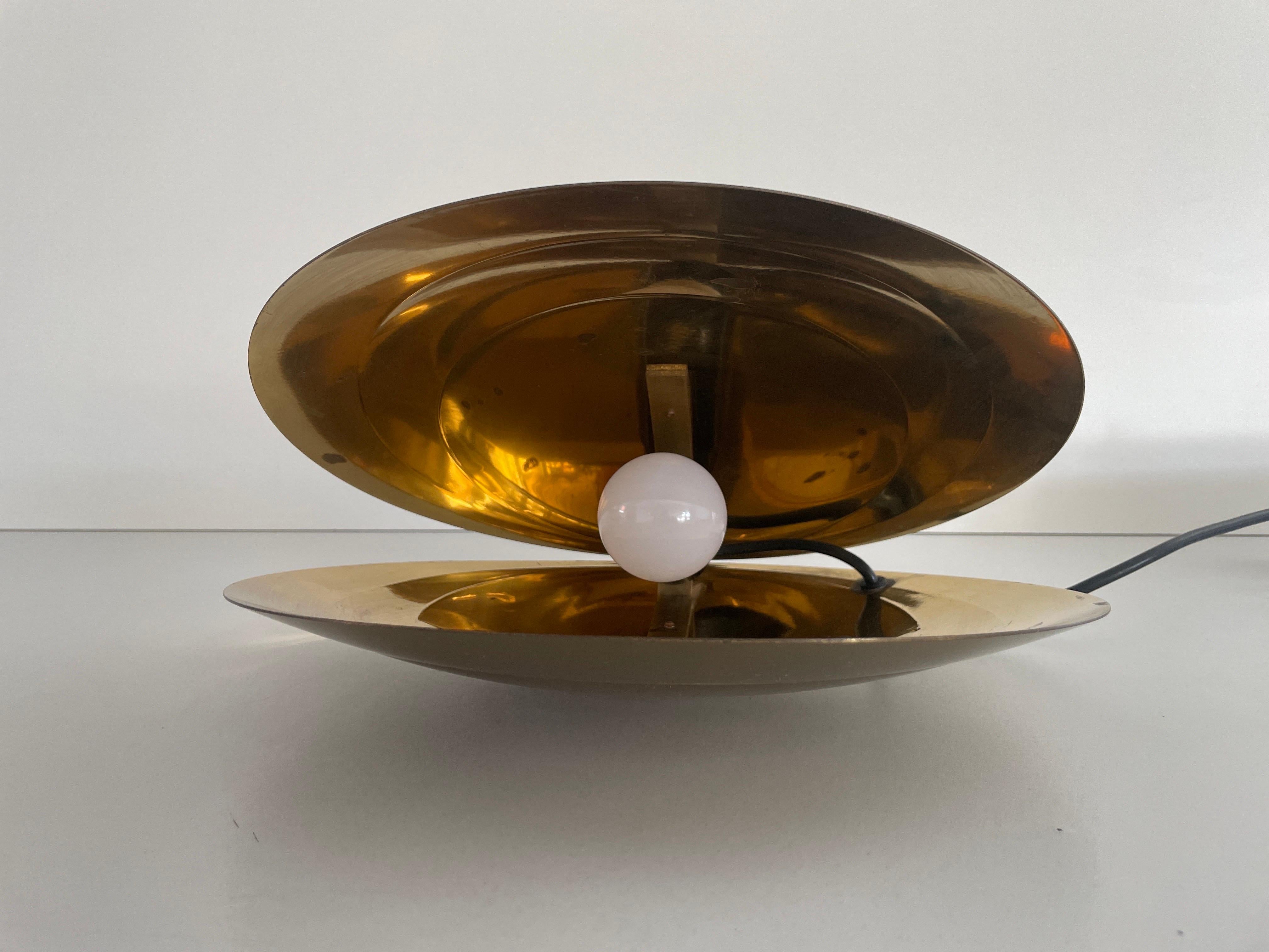 Rare Large Clam Shell Design Brass Table Lamp by Angelo Brotto, 1960s, Italy For Sale 1