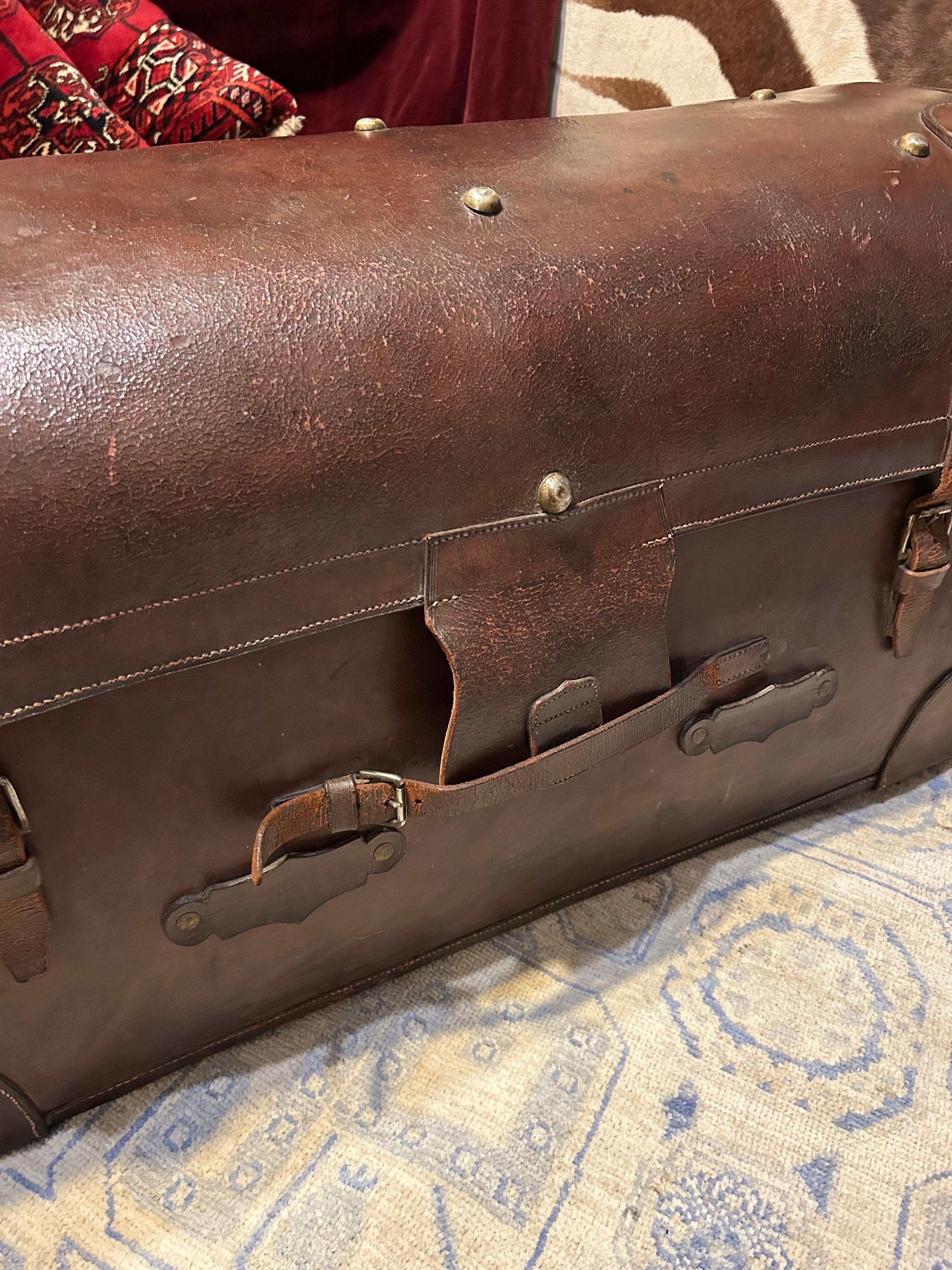 Rare Large Colonial British Raj All Leather Military Campaign Chest Stamped For Sale 7