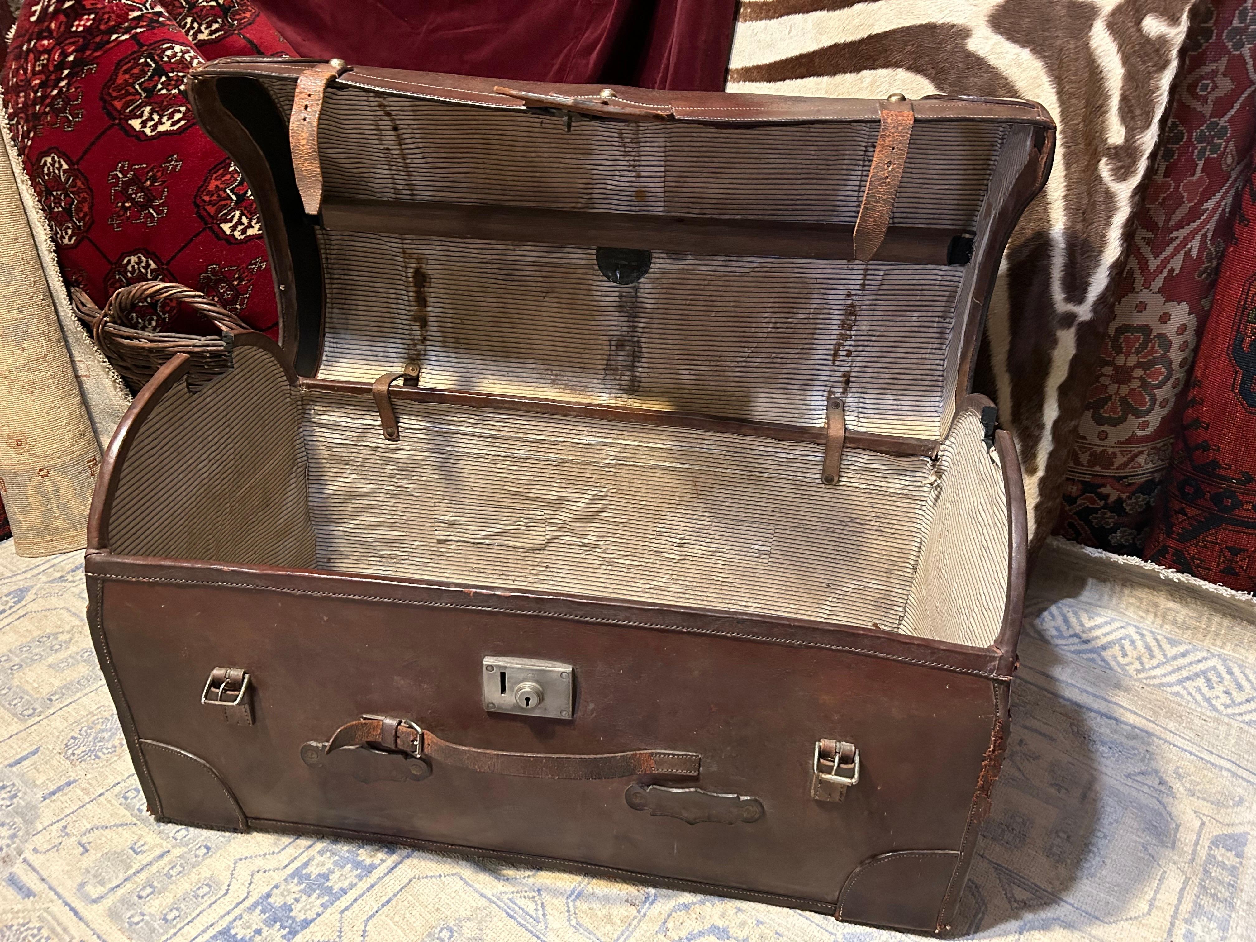 Rare Large Colonial British Raj All Leather Military Campaign Chest Stamped For Sale 10