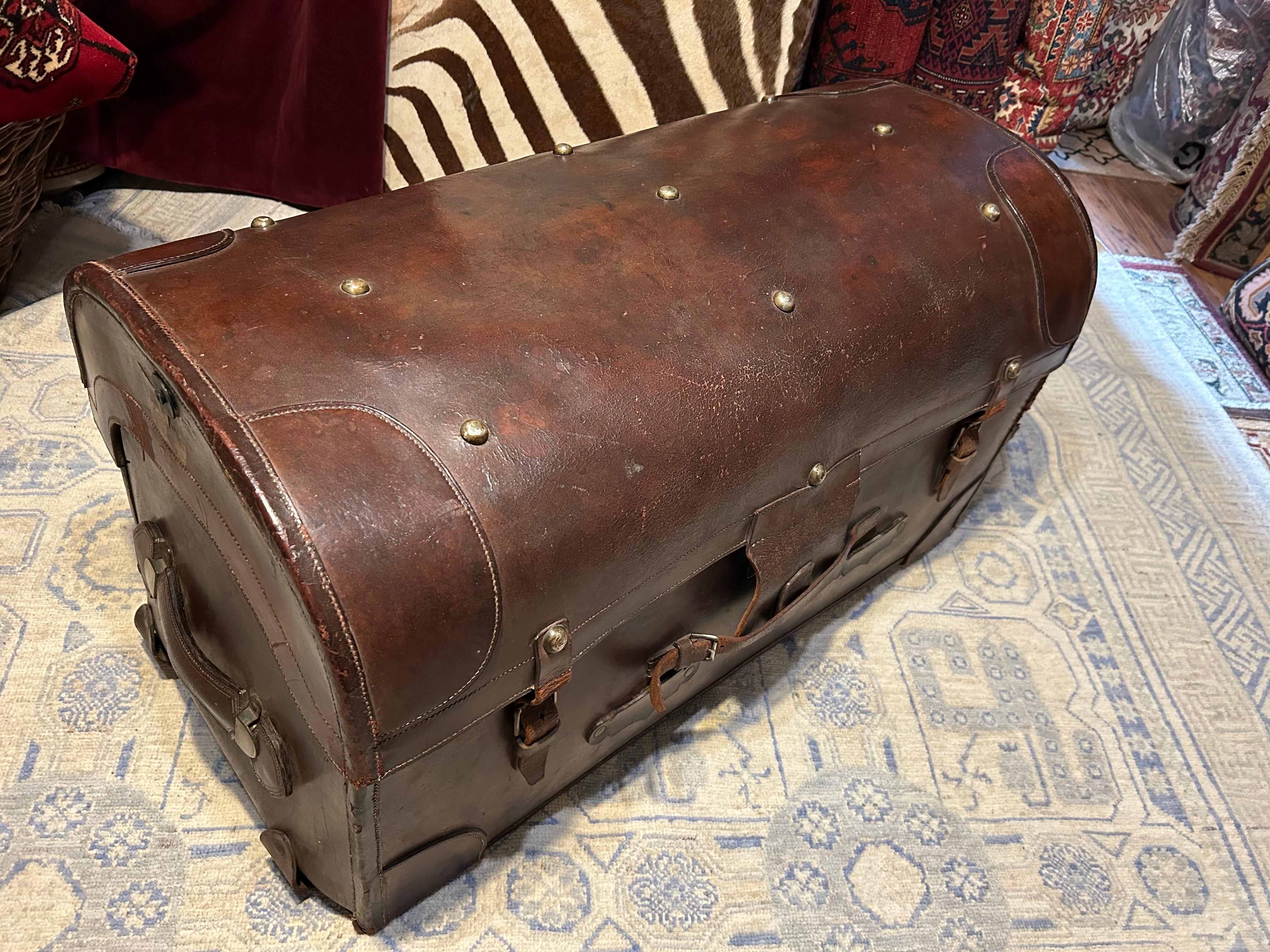British Indian Ocean Territory Rare Large Colonial British Raj All Leather Military Campaign Chest Stamped For Sale