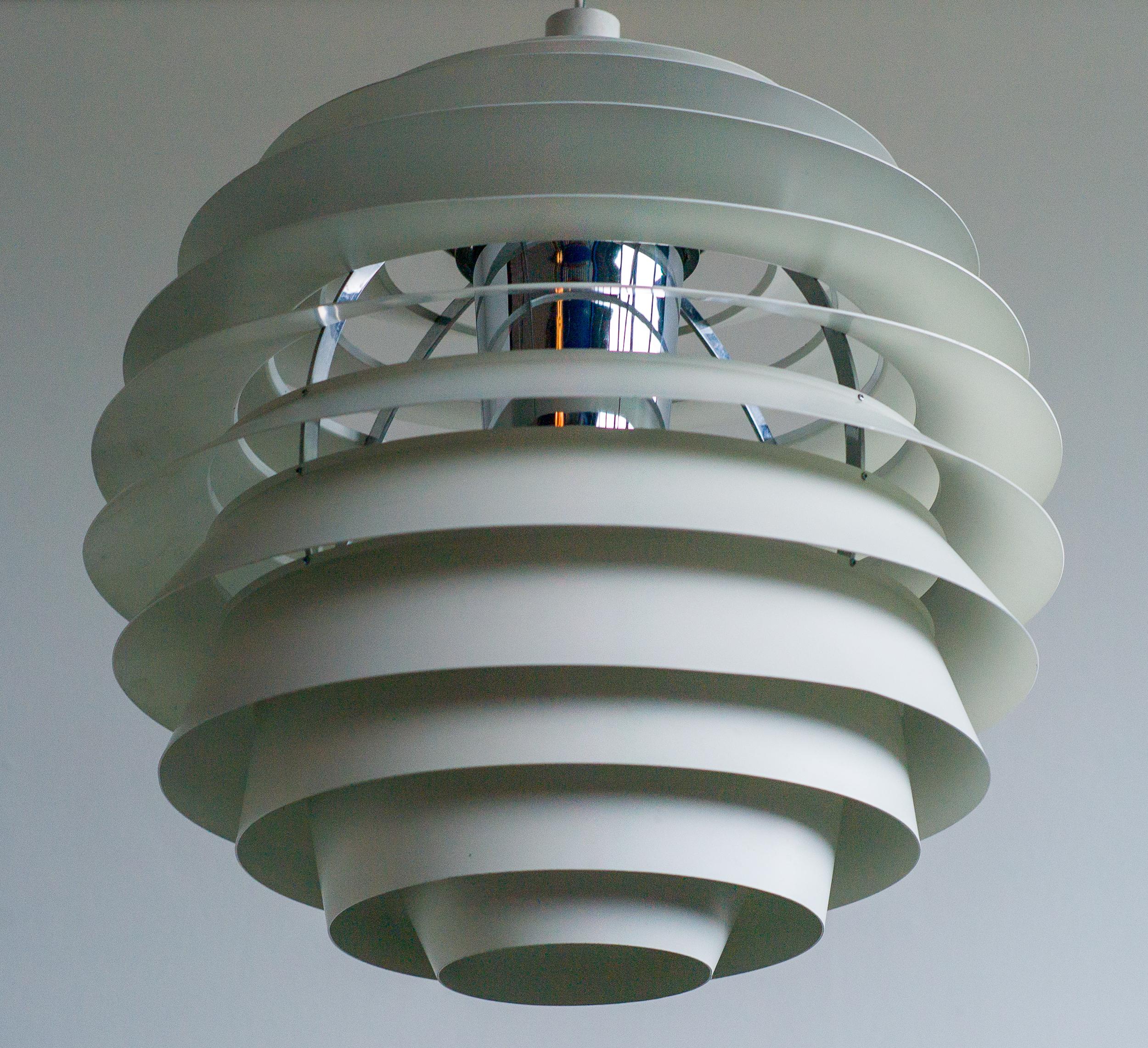 Seltene große frühe Poul Henningsen-Louvre-Anhänger von Louis Poulsen, 1962 im Angebot 1