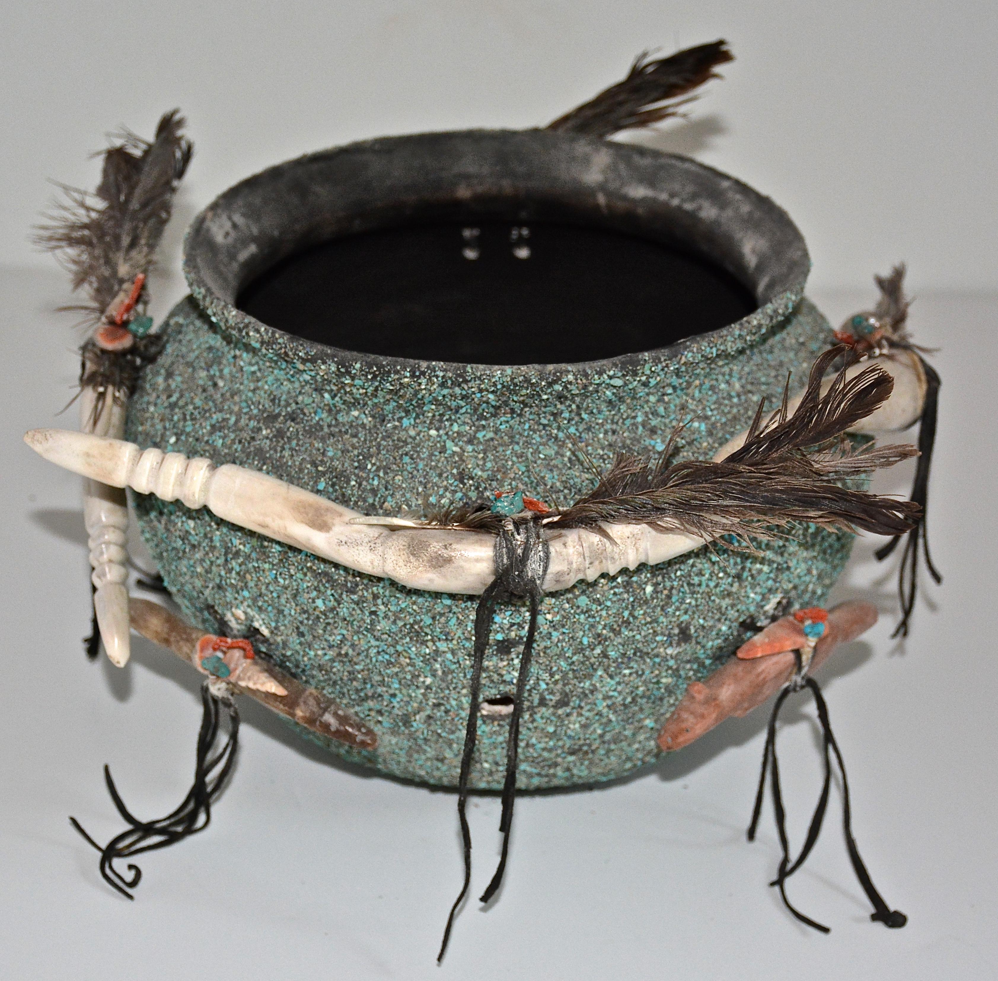 20th Century Rare, Large Edna Weahkee Leki Zuni Fetish Bowl, 1976 For Sale